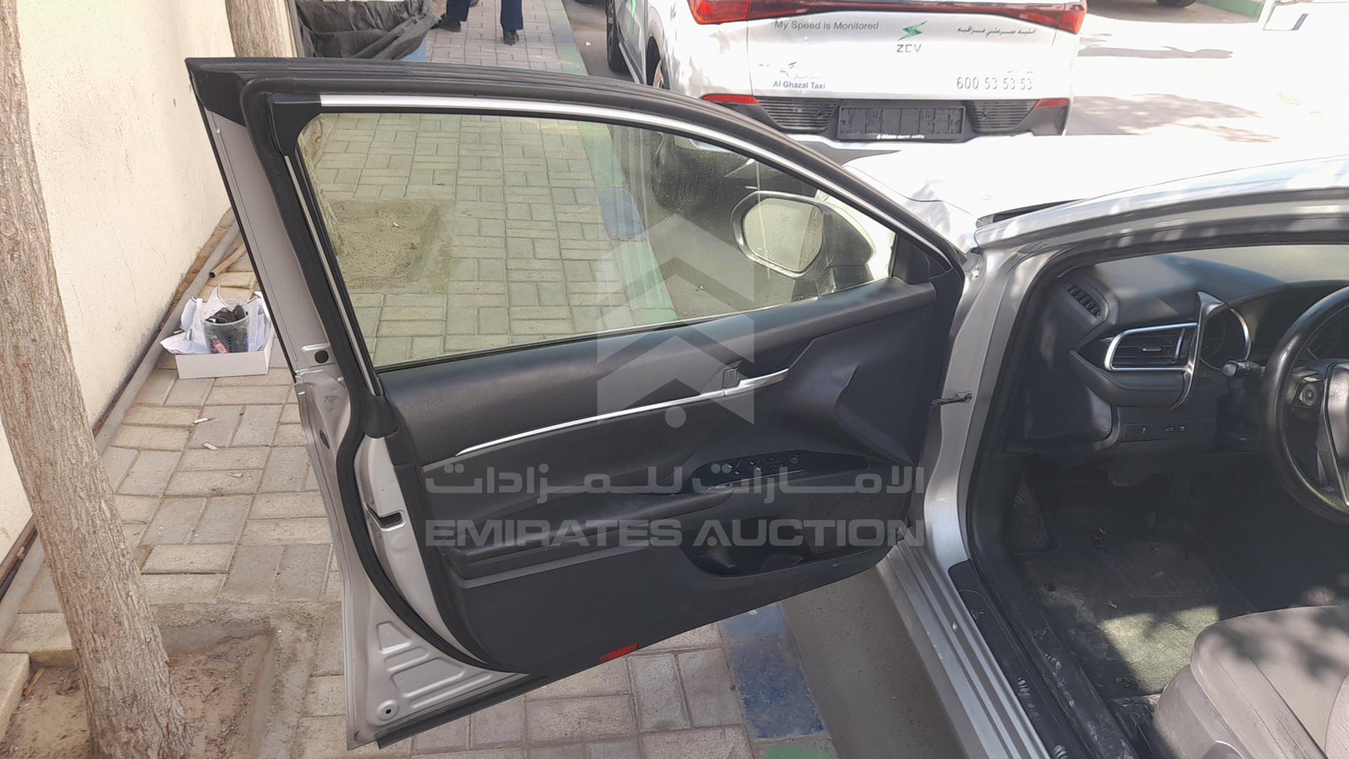 2018 TOYOTA CAMRY VIN: JTNB29HK8J3009084