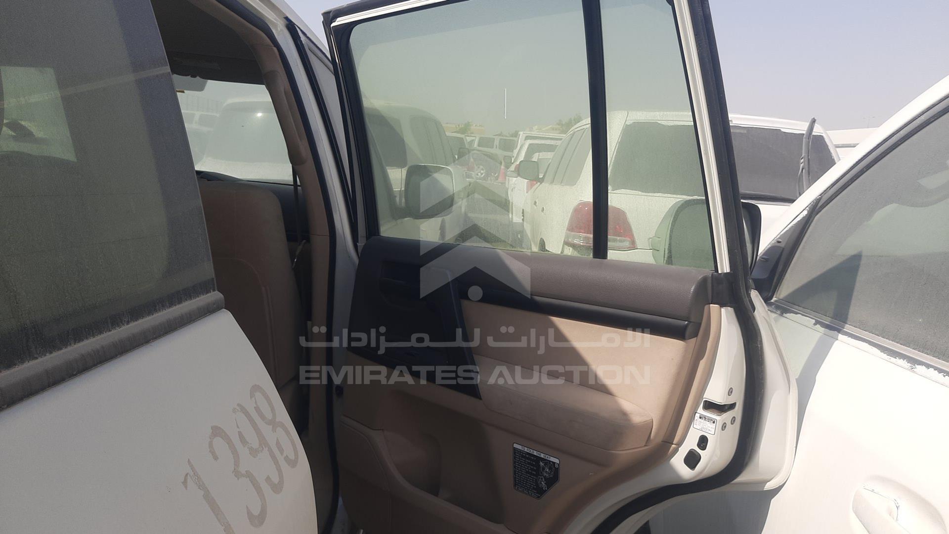 2013 TOYOTA LAND CRUISER VIN: JTMDU09J5D4064003