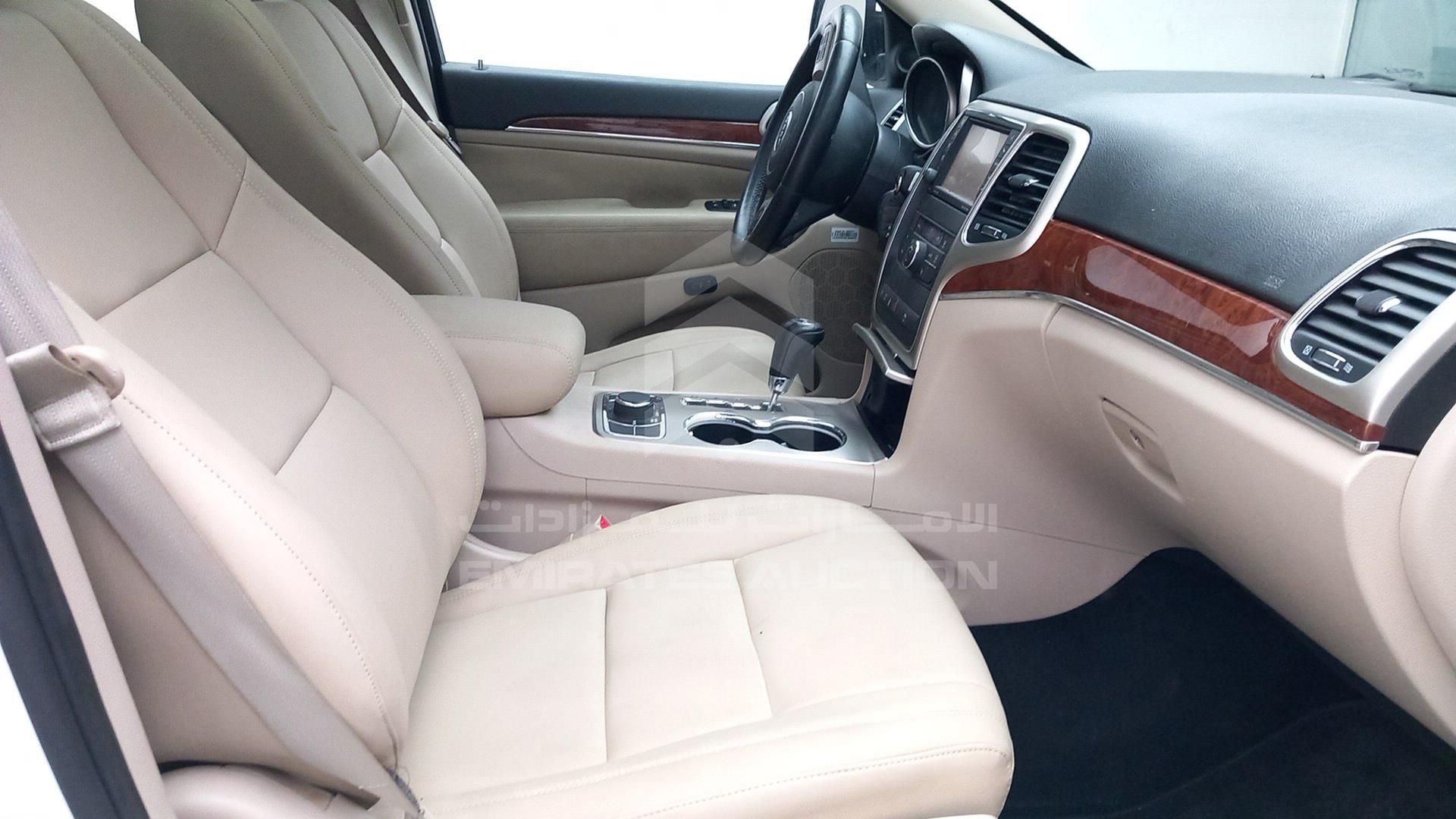2013 JEEP GRAND CHEROKEE VIN: 1C4RJFBT6DC586576