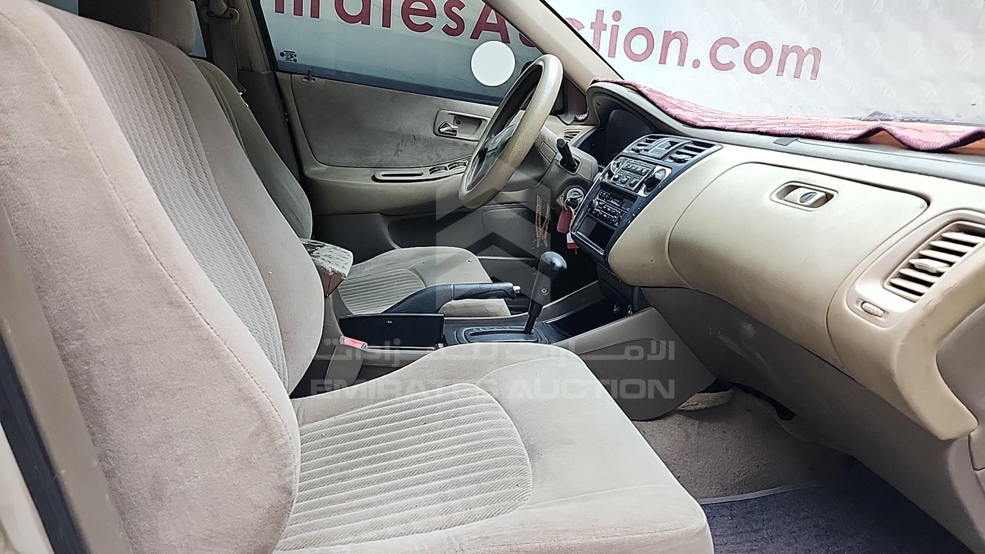2000 HONDA ACCORD VIN: JHMCF863XYC401320
