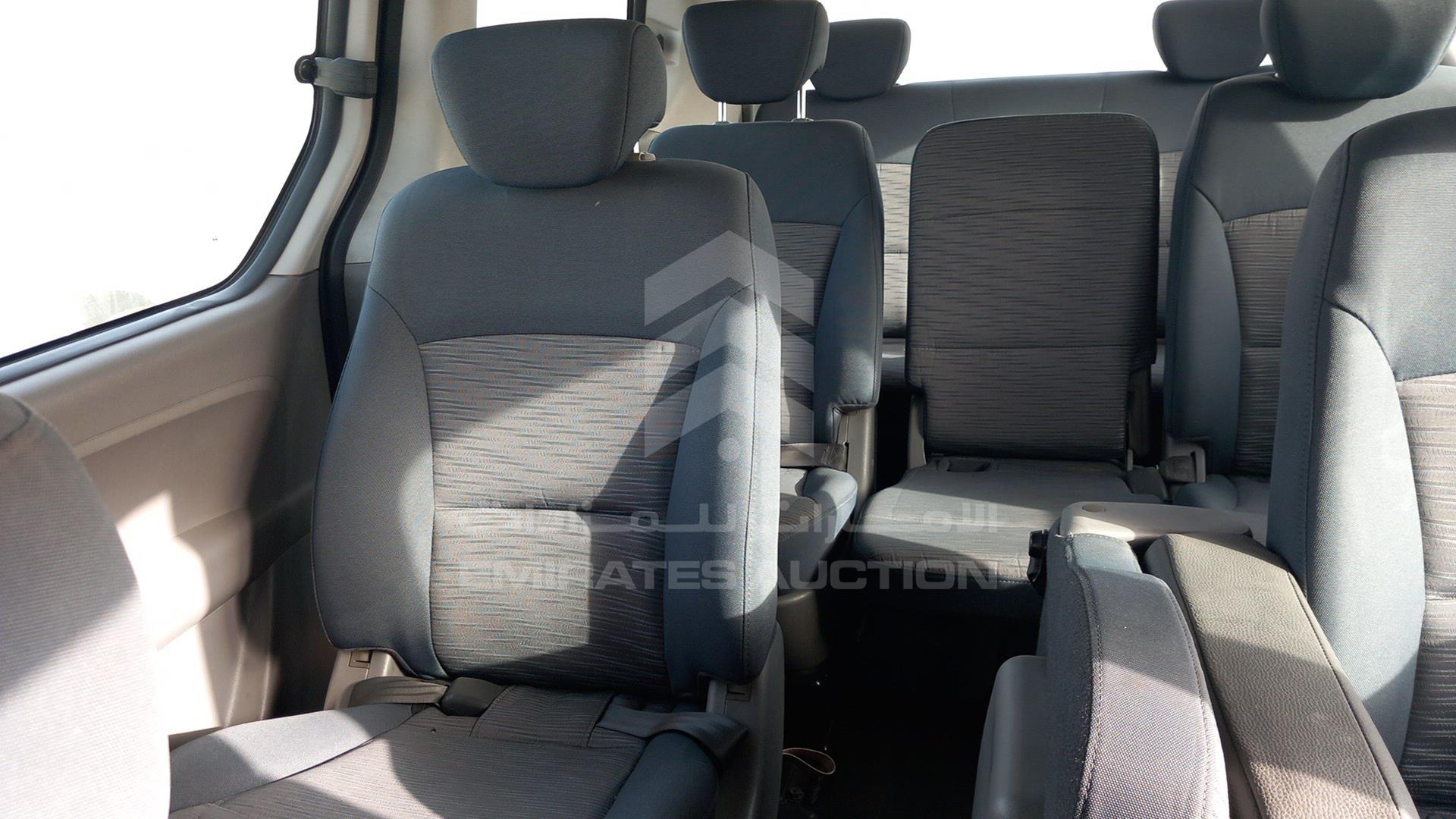 2016 HYUNDAI H1 VIN: KMJWA37RXGU725731