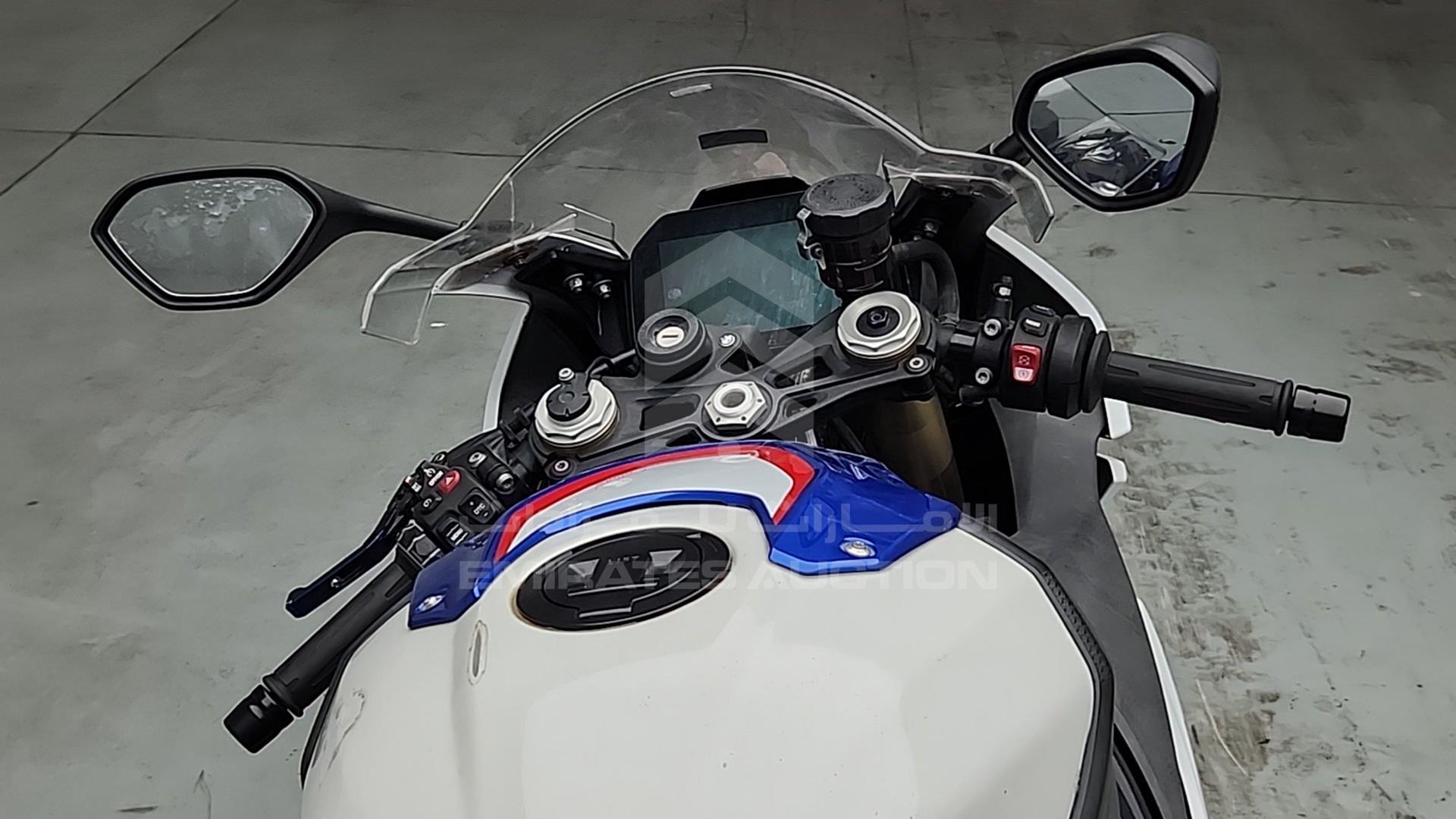 2022 BMW S 1000 VIN: WB10E2108N6F81568