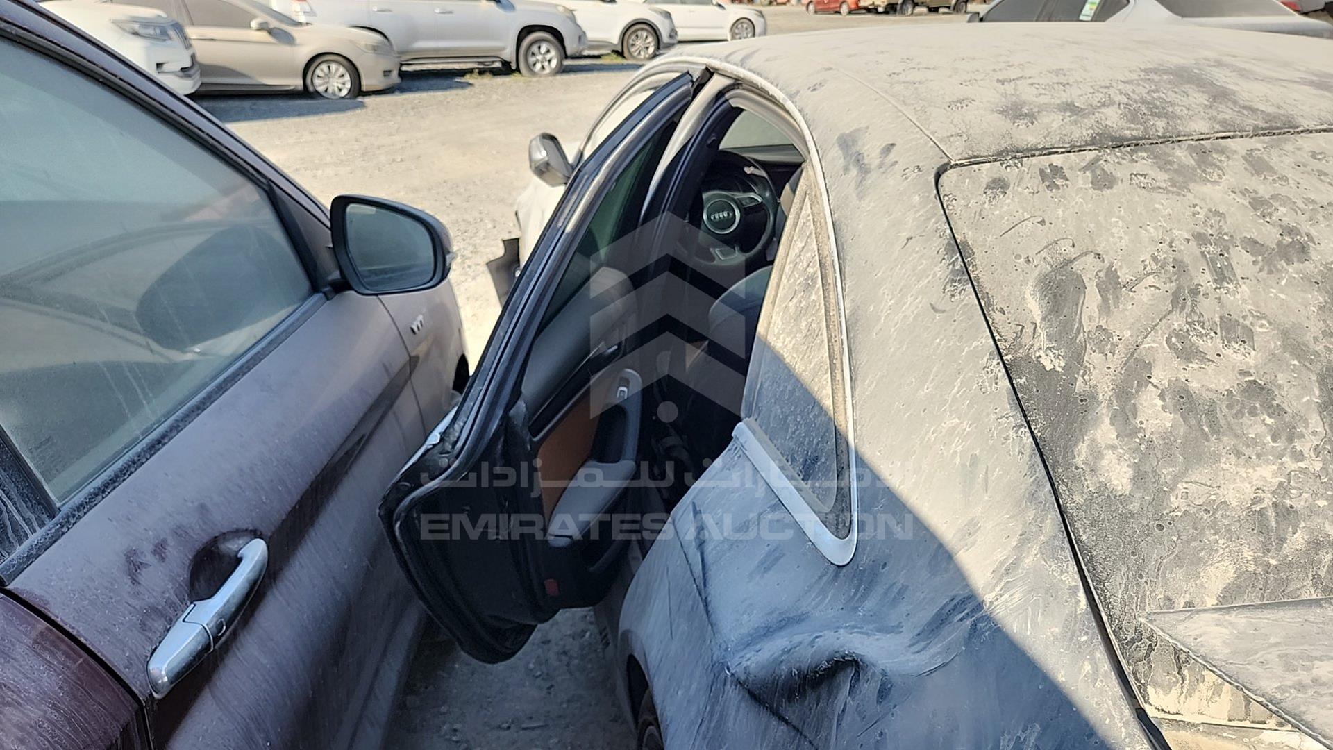 2014 AUDI A4 VIN: WAUBGCFL5EA000470