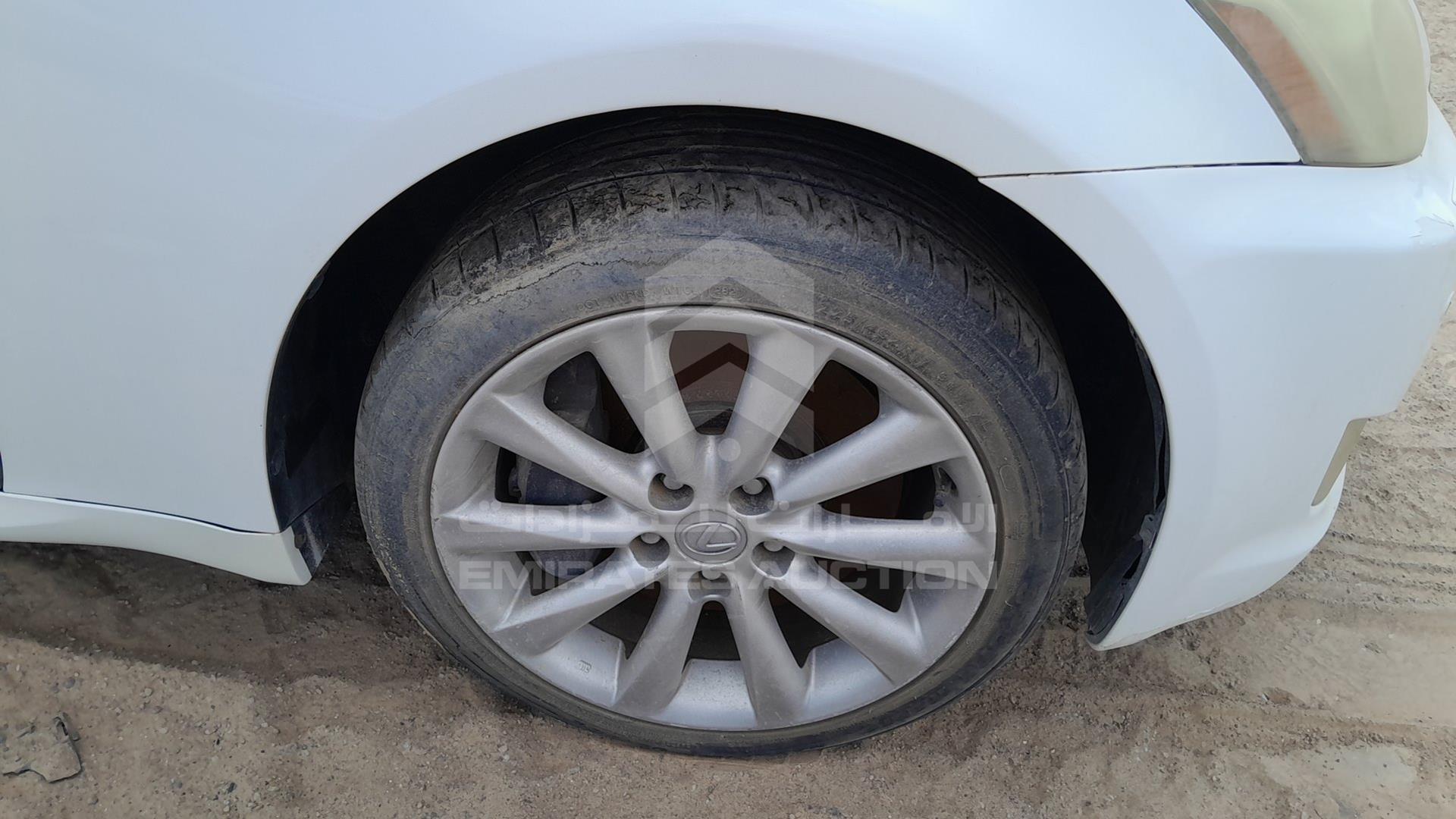 2009 LEXUS IS300 VIN: JTHBG262092018278