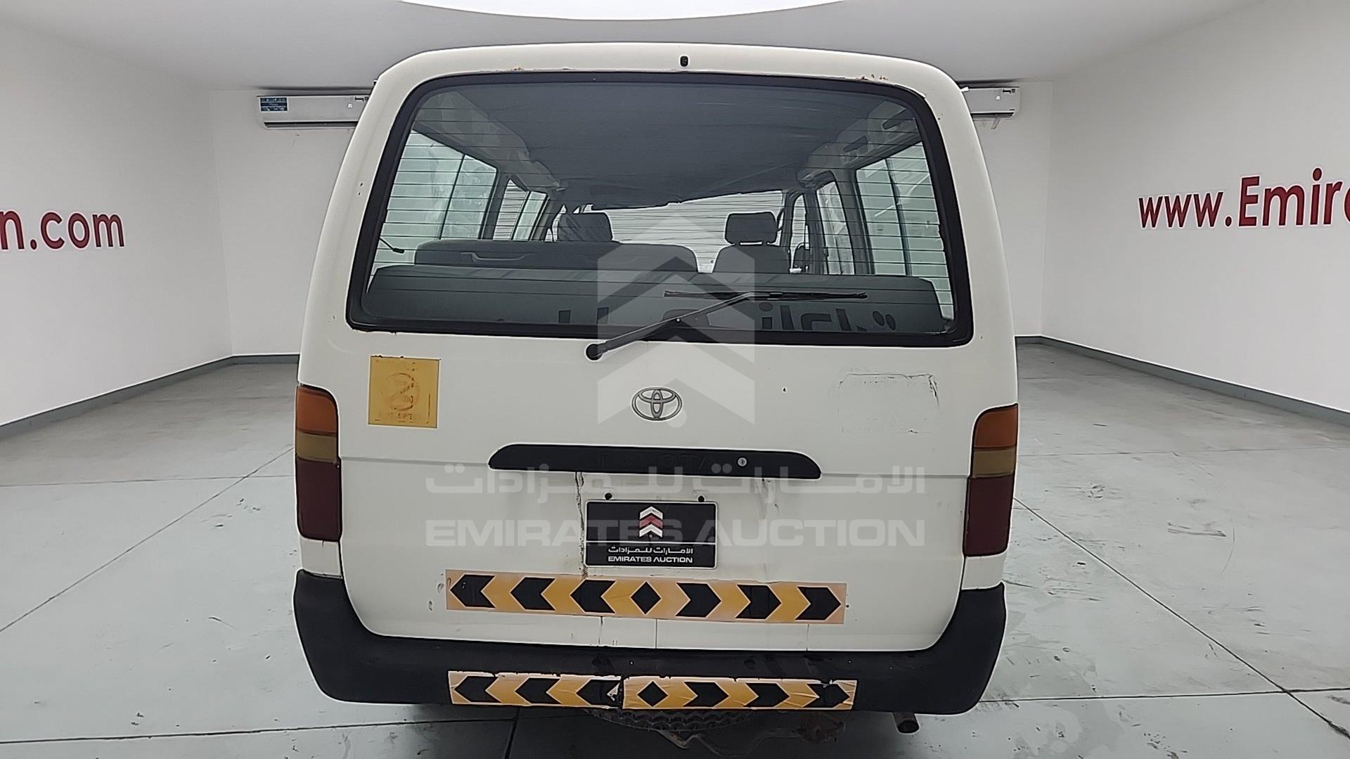 2004 TOYOTA HIACE VIN: JTCFR119347101604