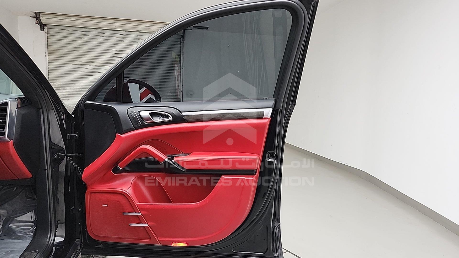 2015 PORSCHE CAYENNE VIN: WP1ZZZ92ZFLA60629