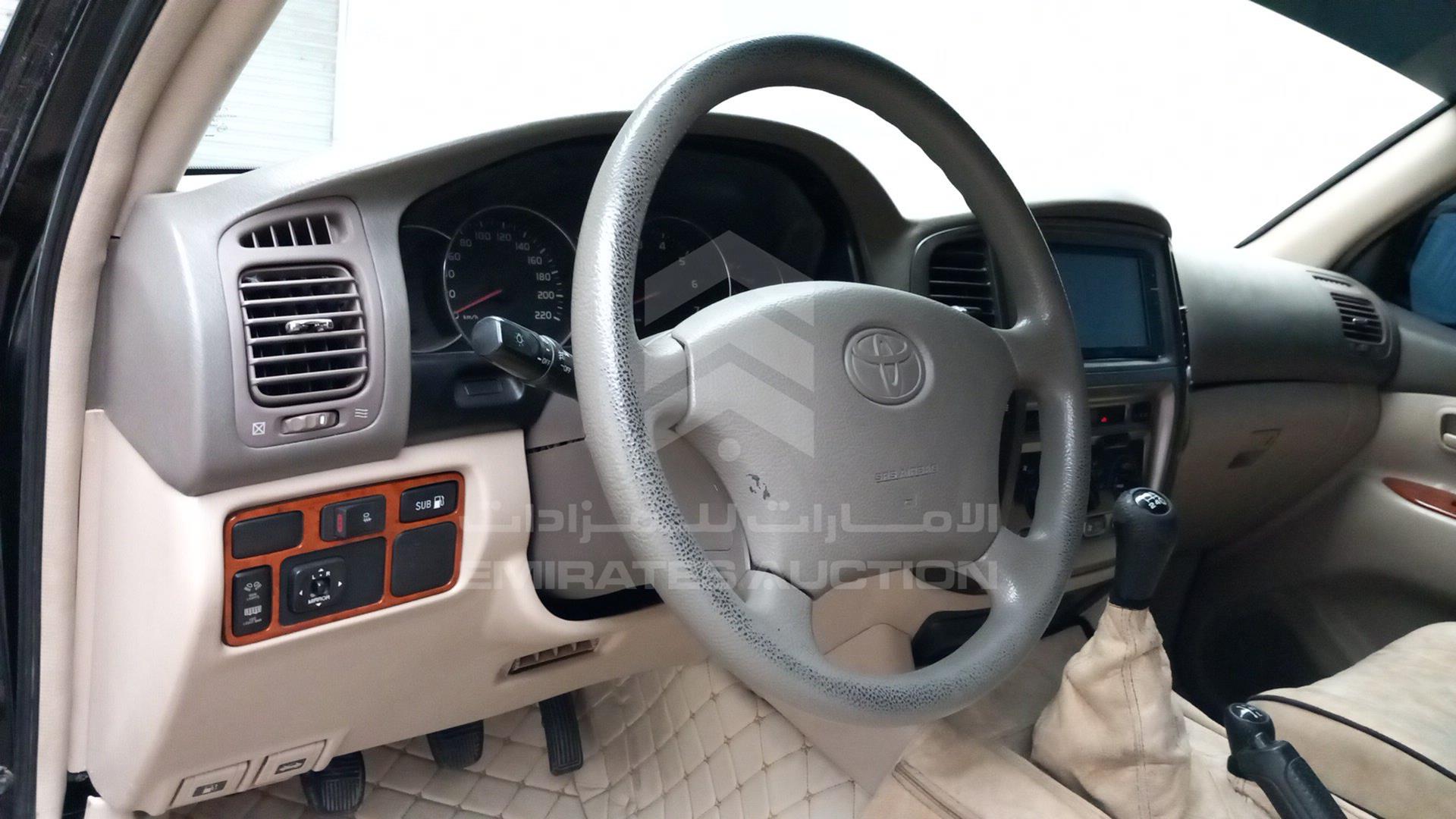 2006 TOYOTA LAND CRUISER VIN: JTEHJ09JX65145680