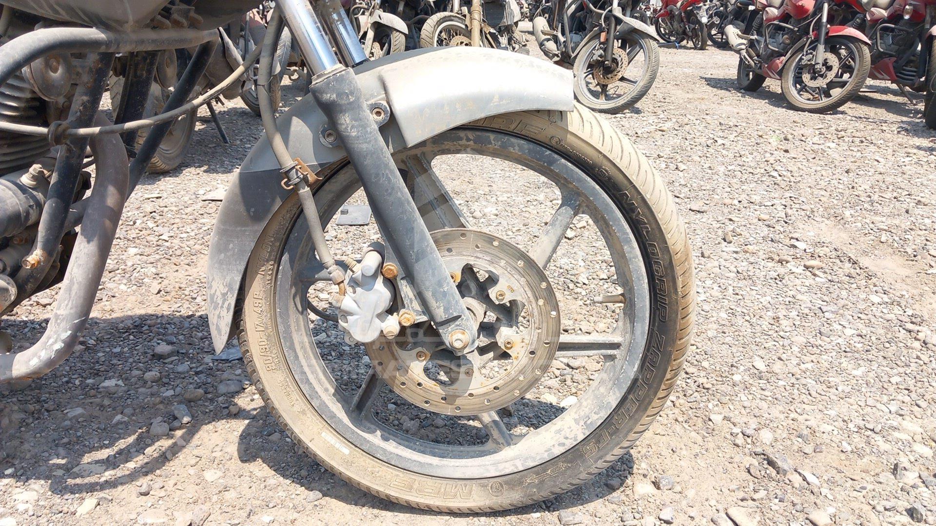 2011 BAJAJ 150 CC VIN: MD2DHDHZZTCF82053