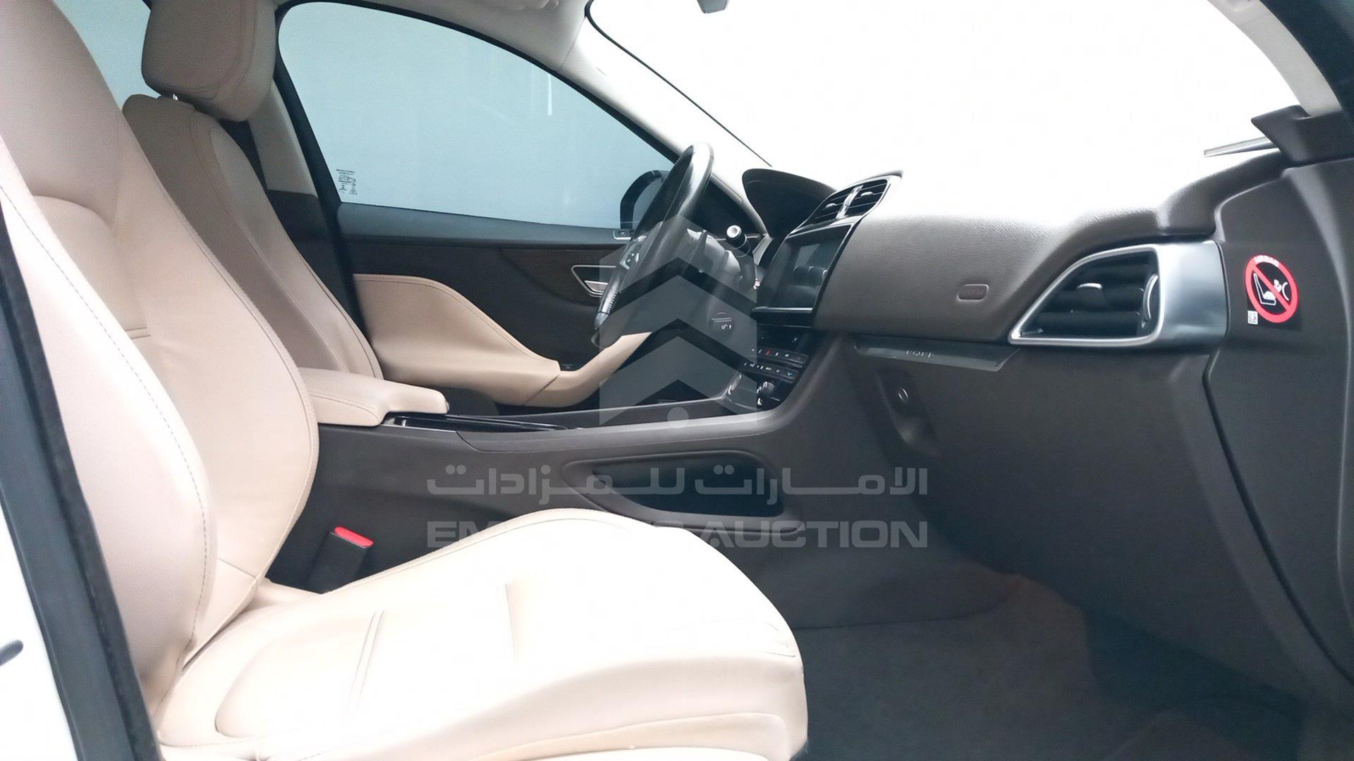 2018 JAGUAR F-PACE VIN: SADCA2BX6JA277882