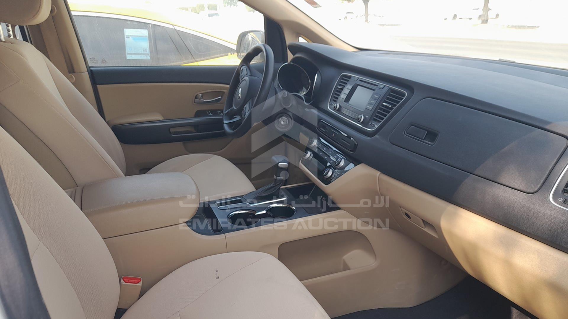 2020 KIA CARNIVAL VIN: KNAMB8122L6645483