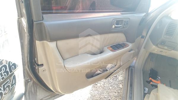 Lexus LS400 1999 JT8BH28F6X0159636 Image 5