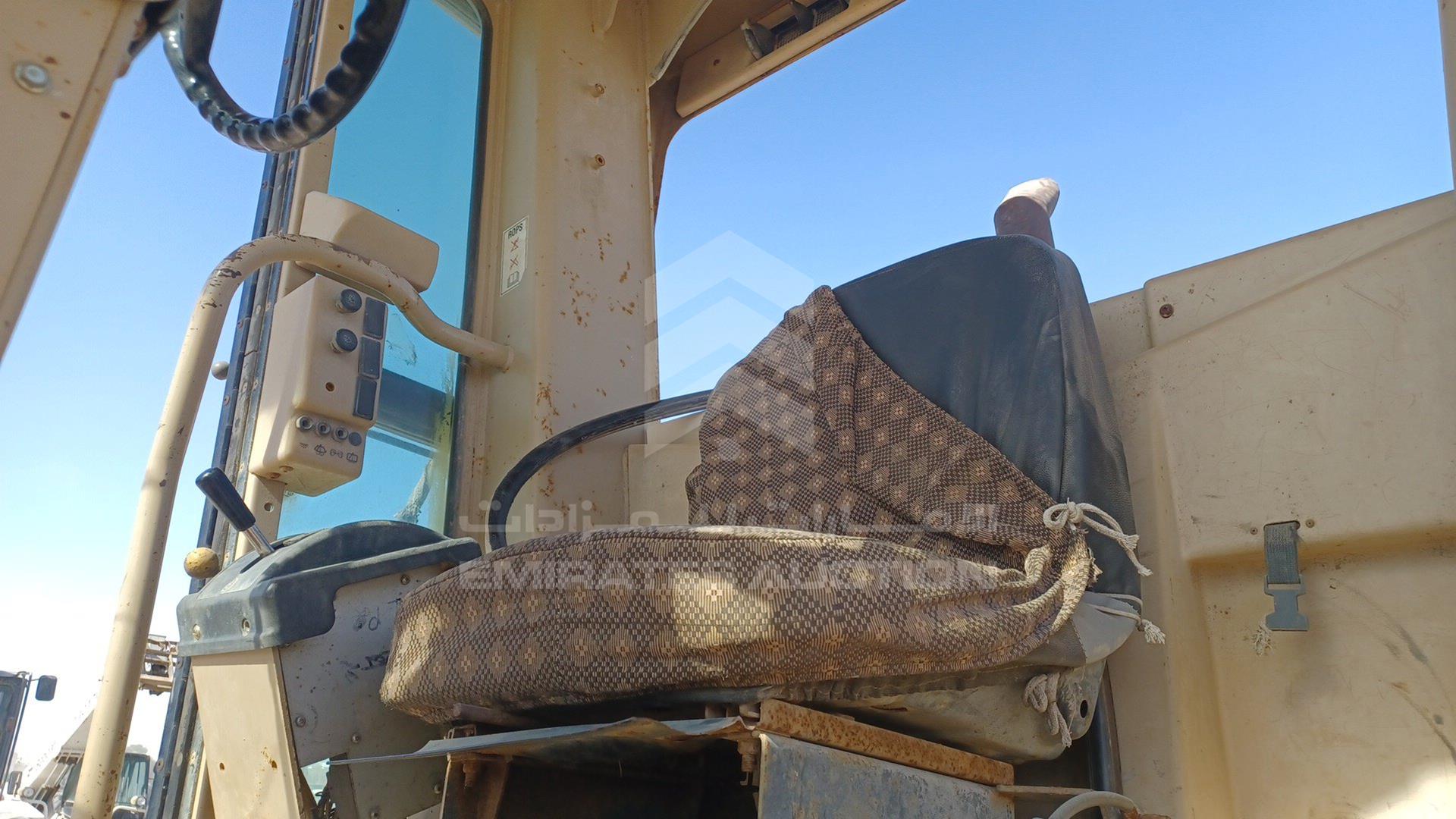 2012 CATERPILLAR 140H VIN: CAT0140HCXZH02138