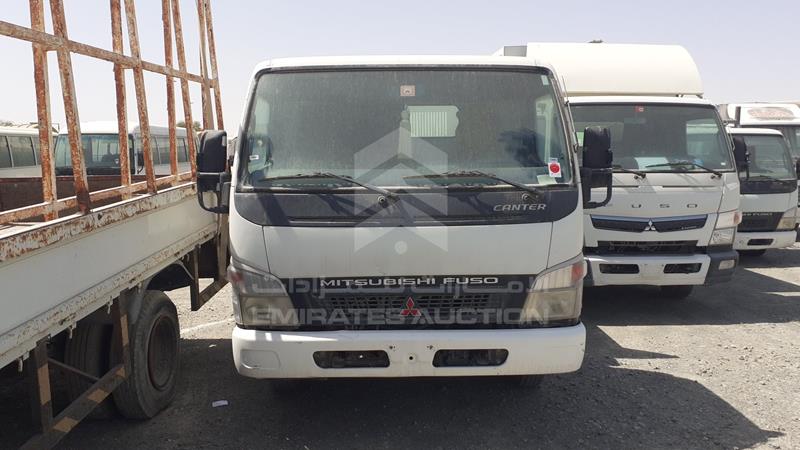 JL7B6C2P4FK002787 Auction: EmiratesAuction Lot: 408813 JL7B6C2P4FK002787 Mitsubishi Canter 2015 WHITE Photo 1