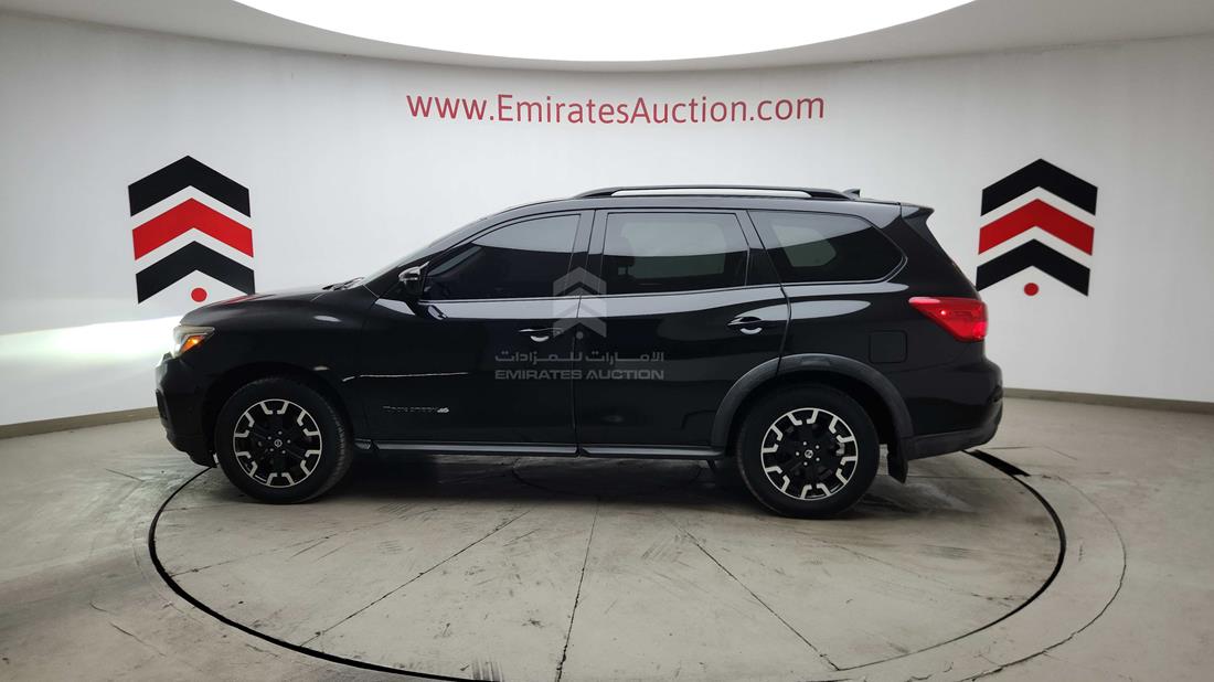 2020 Nissan Pathfinder — Left Full View — Photo 40