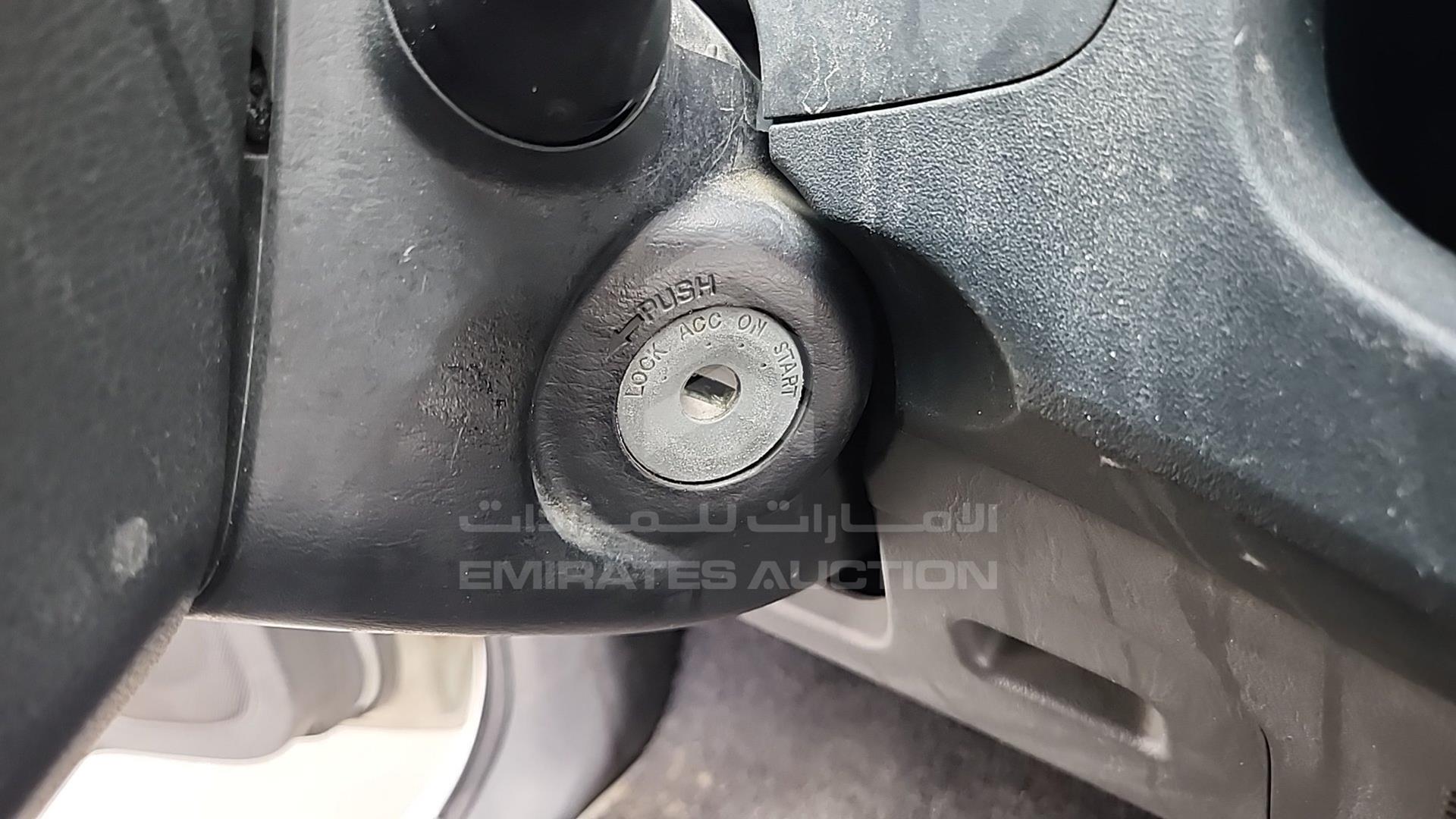 2013 TOYOTA HILUX VIN: MR0FX22GXD1386150