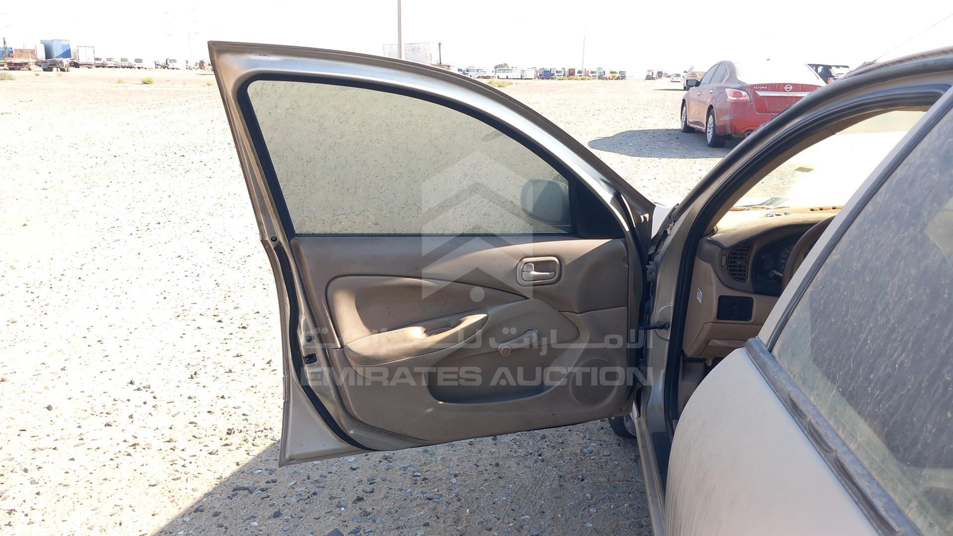 2004 NISSAN SUNNY VIN: JN1FN61C74W063383