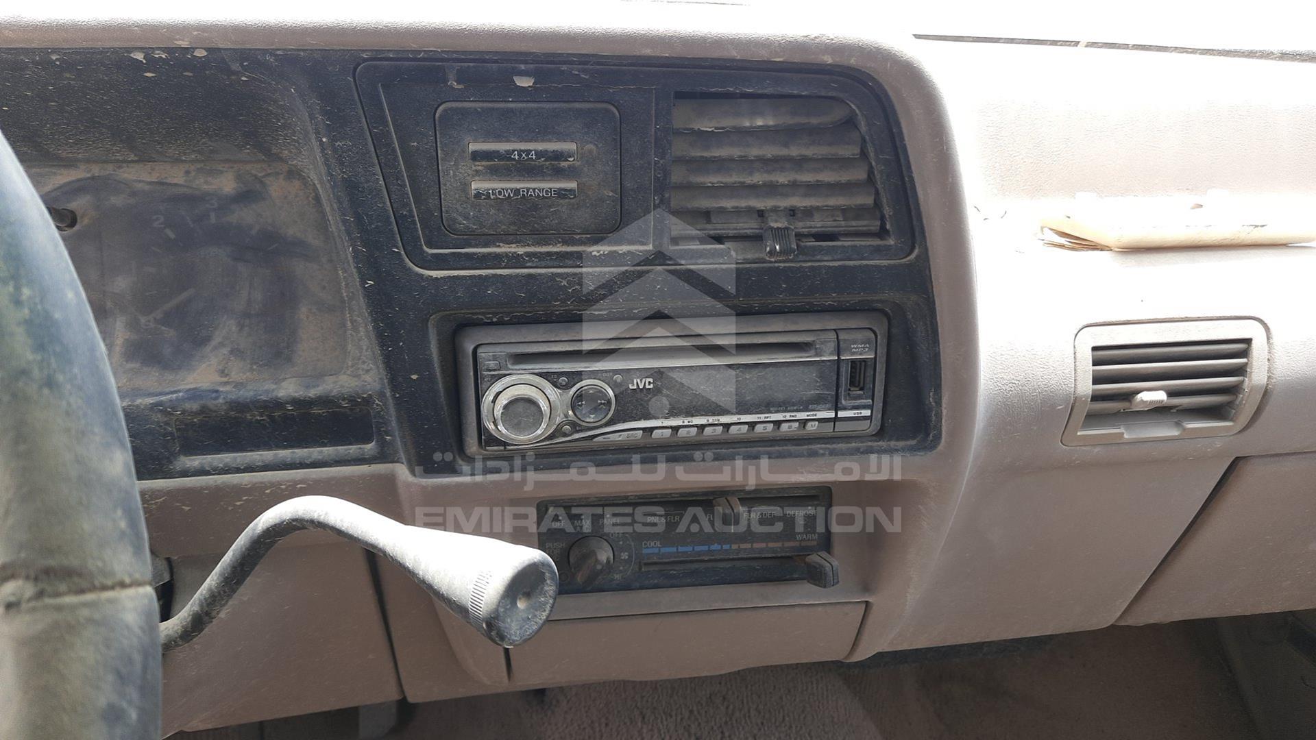 1994 FORD EXPLORER VIN: 1FMDU34X6RUA68674