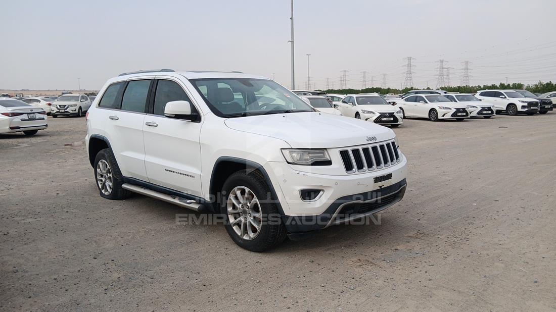 2014 Jeep Grand Cherokee — Front Right Angle — Photo 13