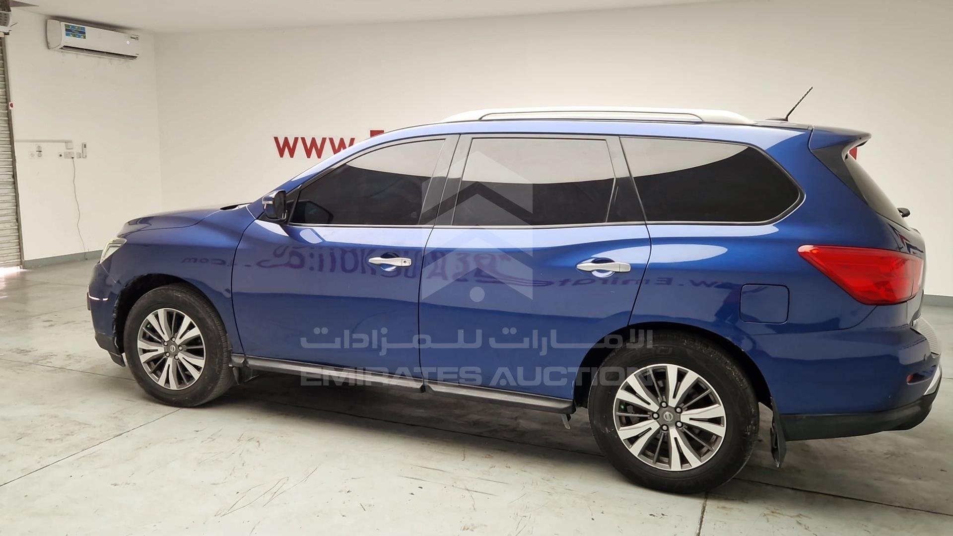 2017 NISSAN PATHFINDER VIN: 5N1DR2MM4HC668339