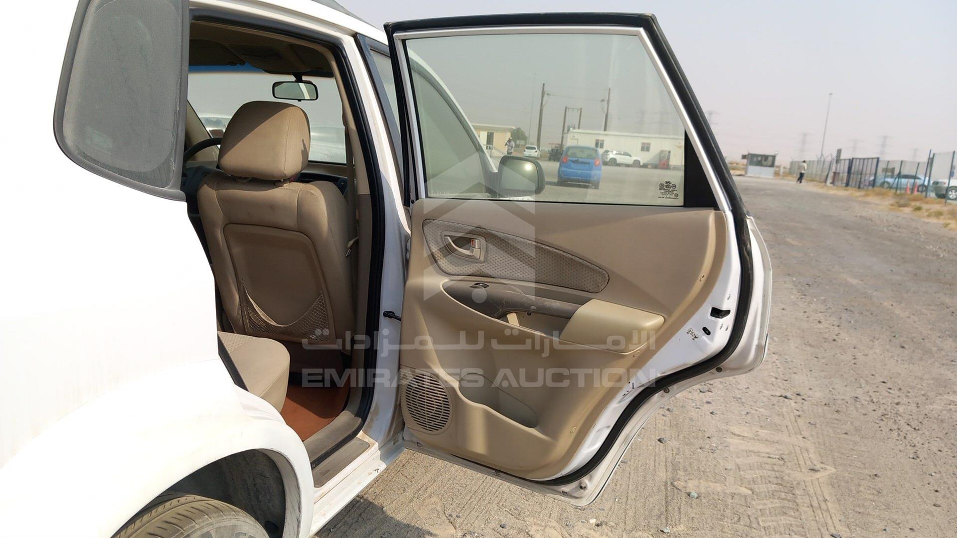 2009 HYUNDAI TUCSON VIN: KMHJM81B19U945936