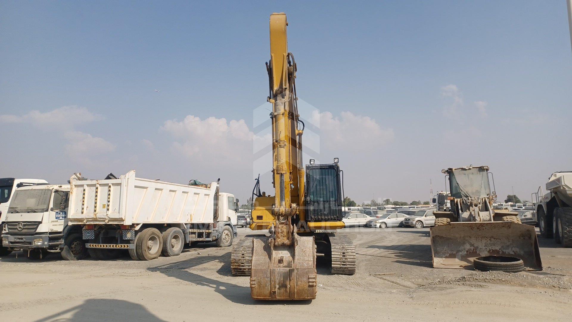 2010 KOMATSU --- VIN: KMTPC181E62BJ4470