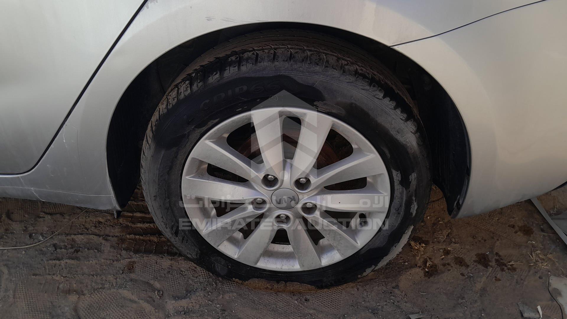 2015 KIA CERATO VIN: KNAFK4113F5212452