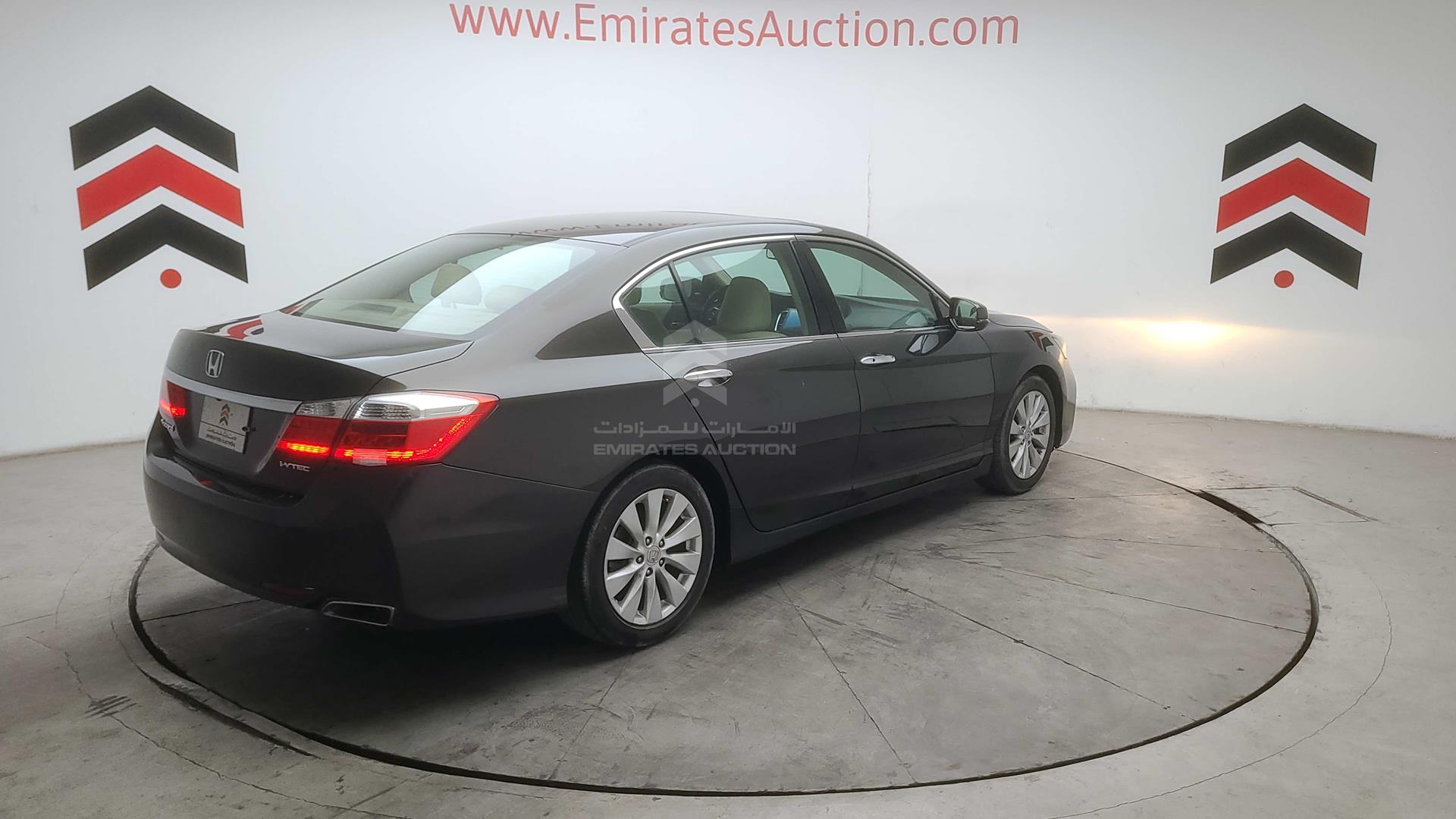 2016 HONDA ACCORD VIN: LUCCR2668G3407434