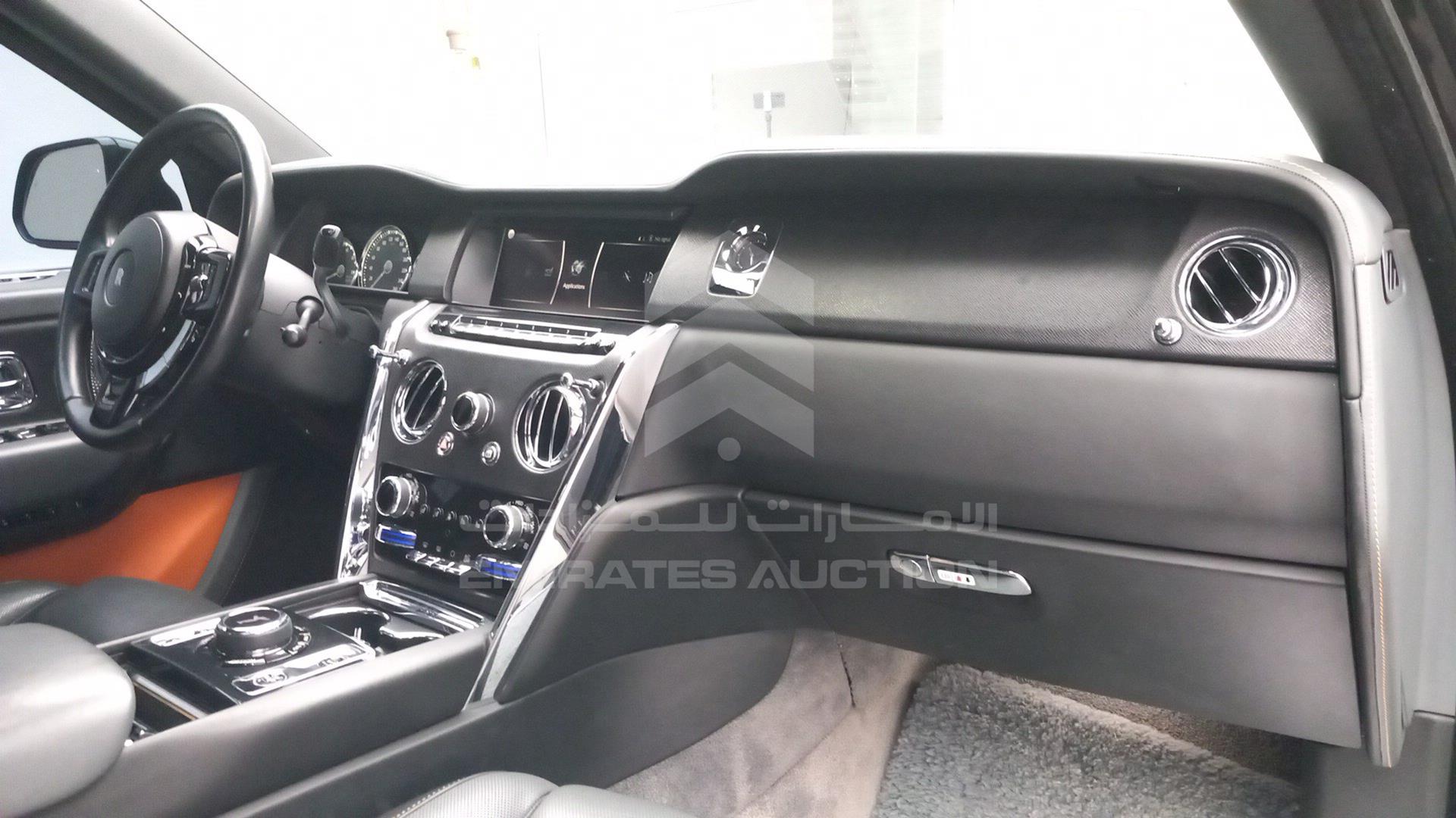 2019 ROLLS-ROYCE CULLINAN VIN: SCA689X06KU109627