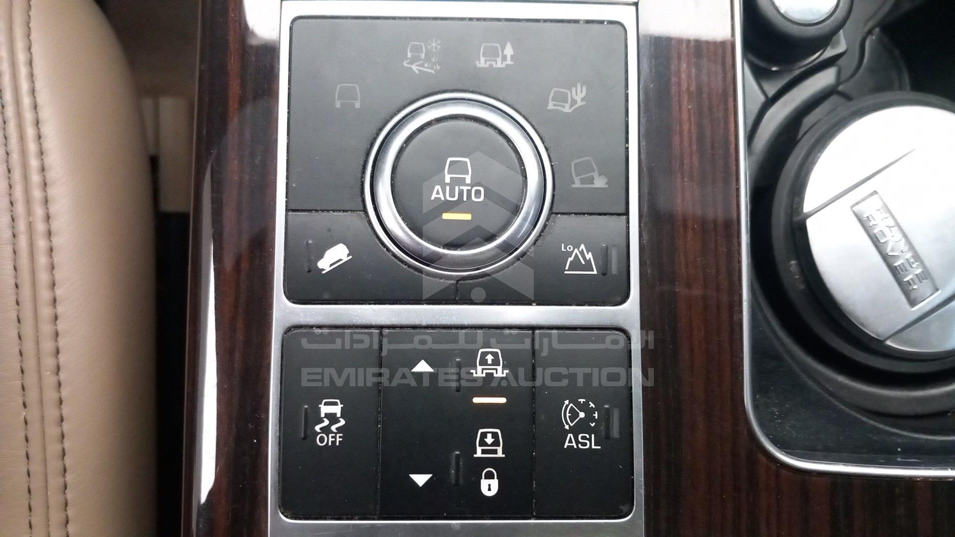 2014 RANGE ROVER VOGUE VIN: SALGA2EF0EA174181