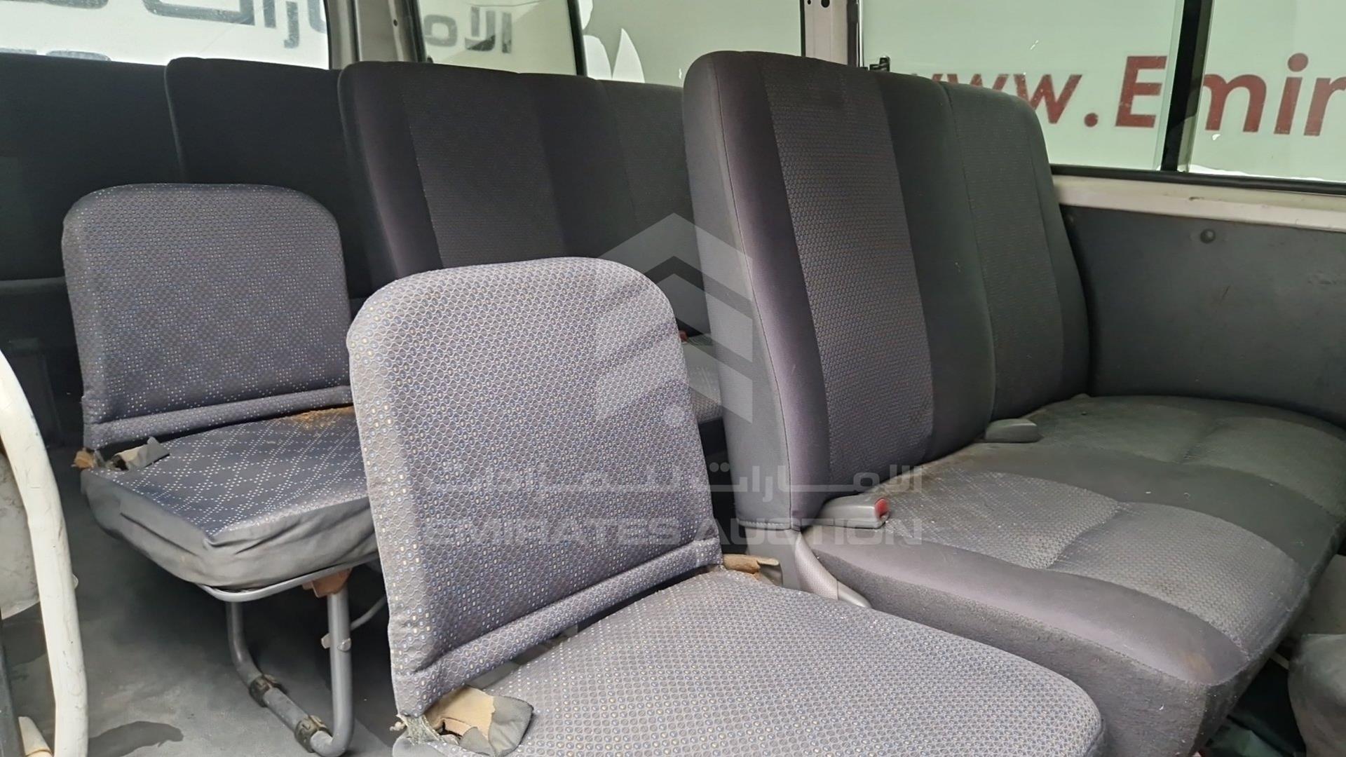 2010 NISSAN URVAN VIN: JN6AE54S1AX020536