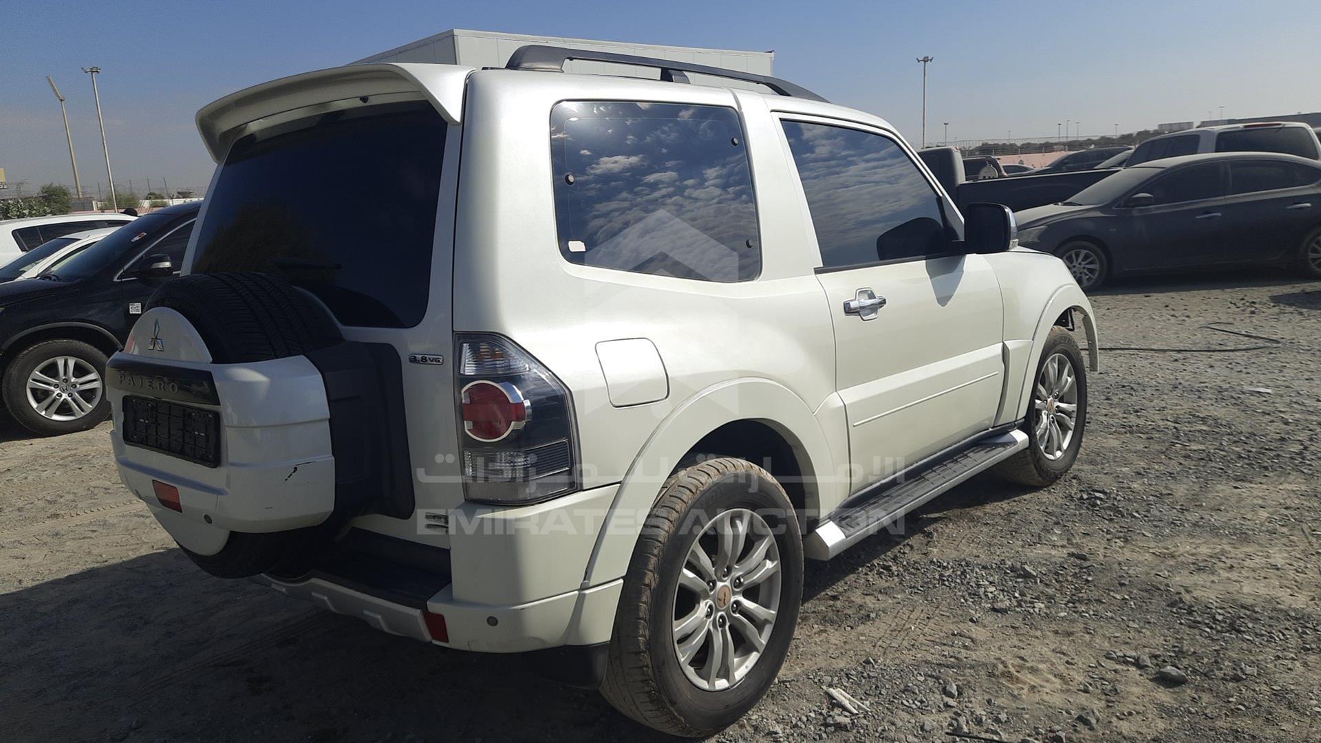 2012 MITSUBISHI PAJERO VIN: JMYMYV87WCJ702449