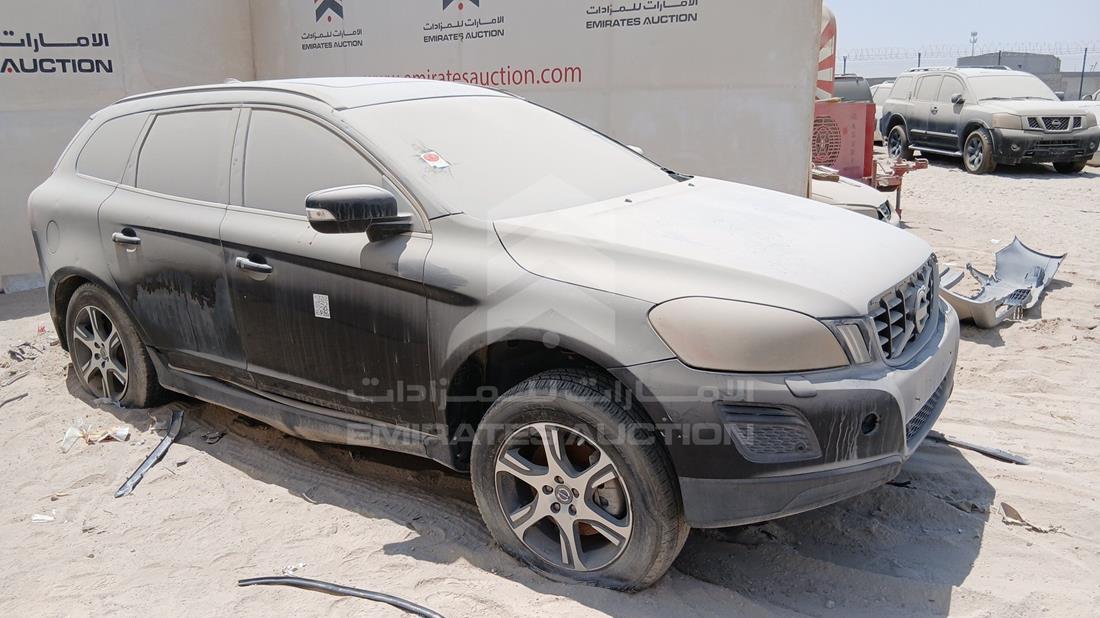 2012 Volvo XC 60 — Front Right Angle — Photo 9