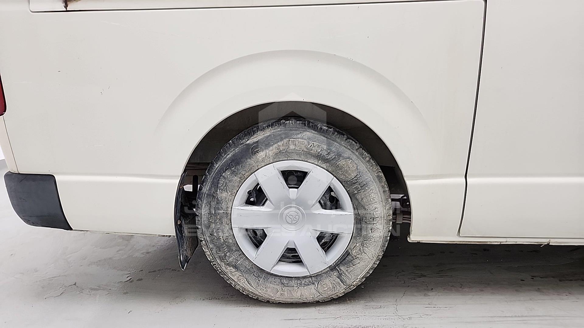 2015 TOYOTA HIACE VIN: JTGRX12P1F8045304