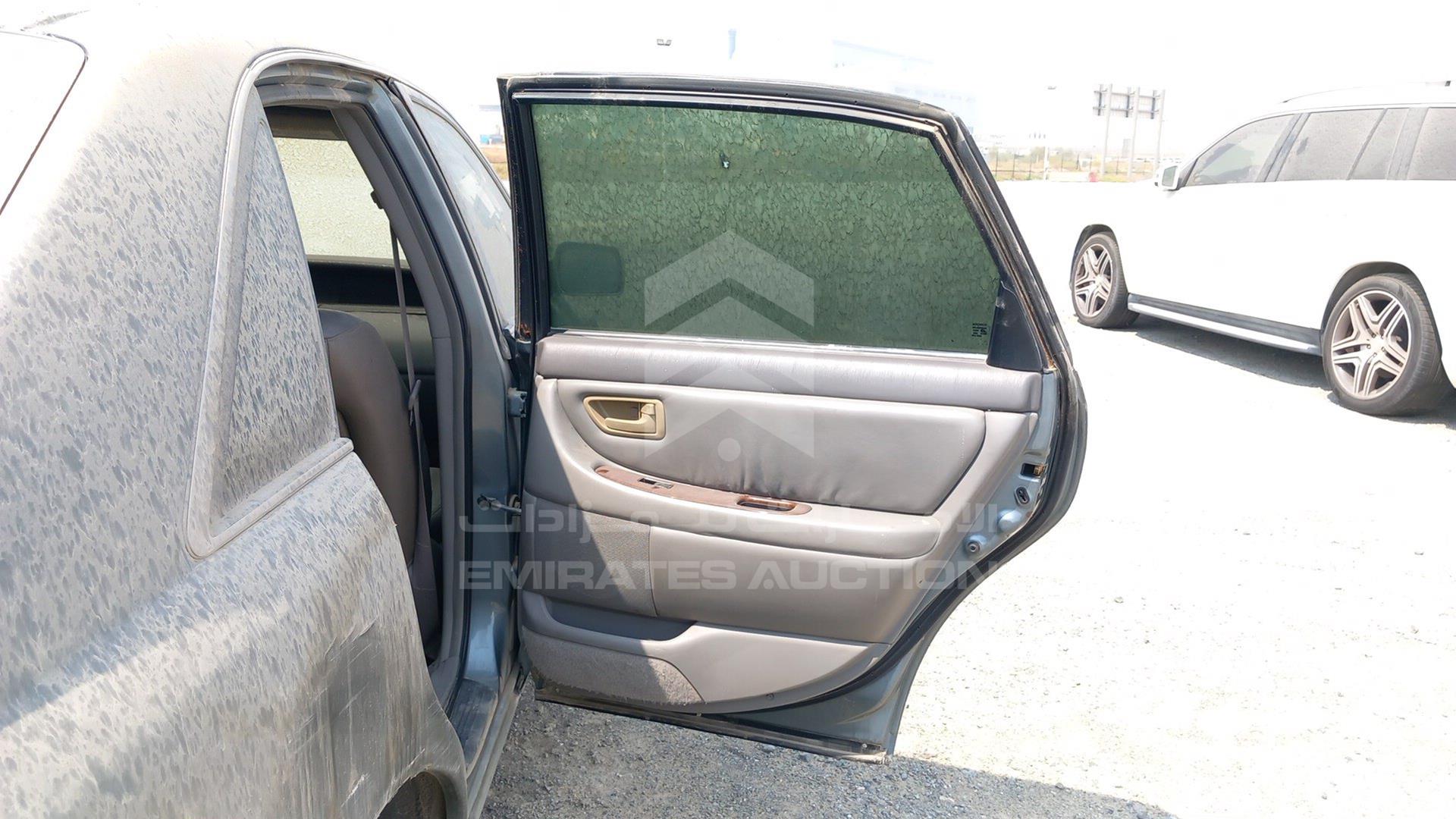 2000 TOYOTA AVALON VIN: 4T1BF28B8YU055952