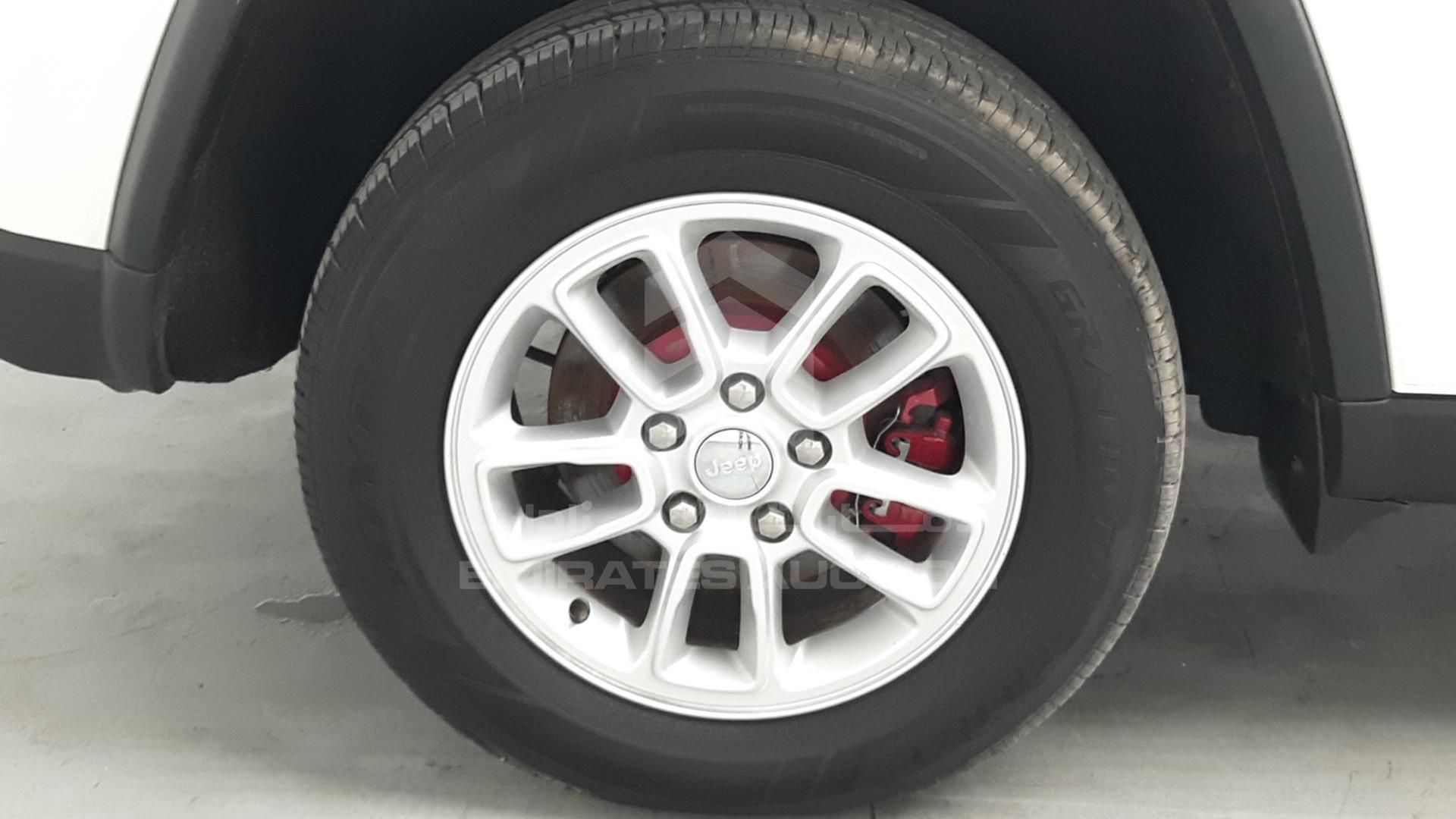 2019 JEEP GRAND CHEROKEE VIN: 1C4RJFAG5KC526788