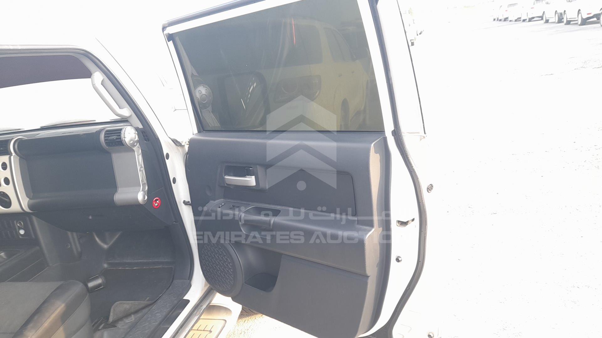 2013 TOYOTA FJ CRUISER VIN: JTEBU11F5DK171029