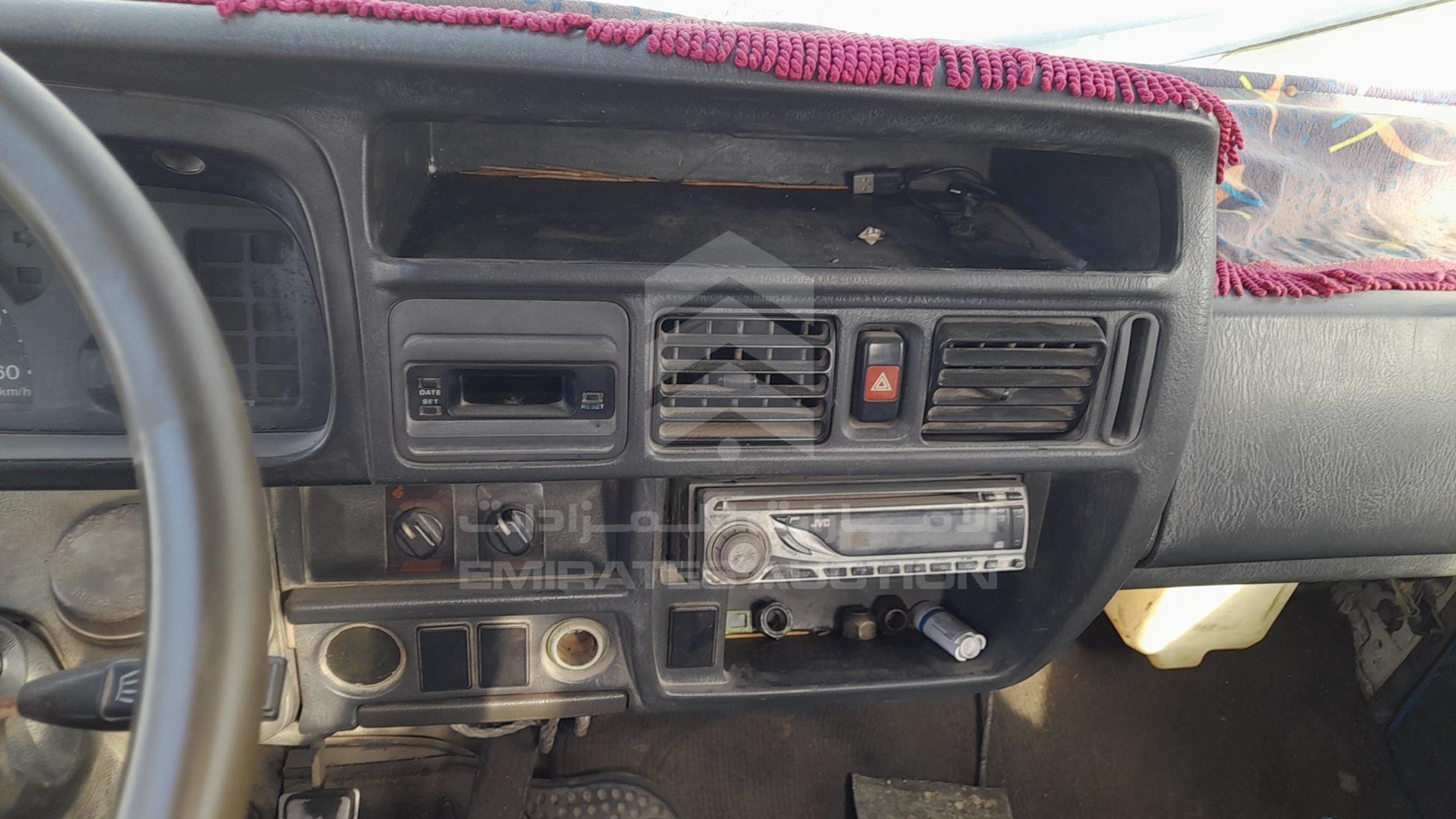 1998 MAZDA E2000 VIN: JM3SD35E2W0102824