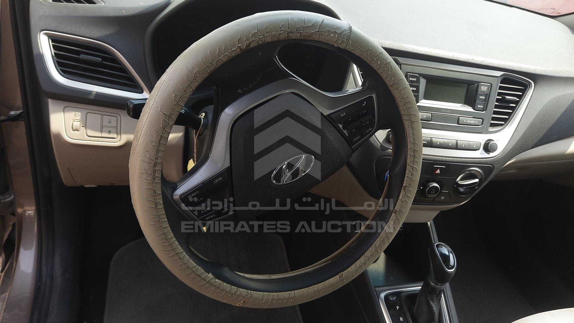 2019 HYUNDAI ACCENT VIN: MALC741C0KM095709