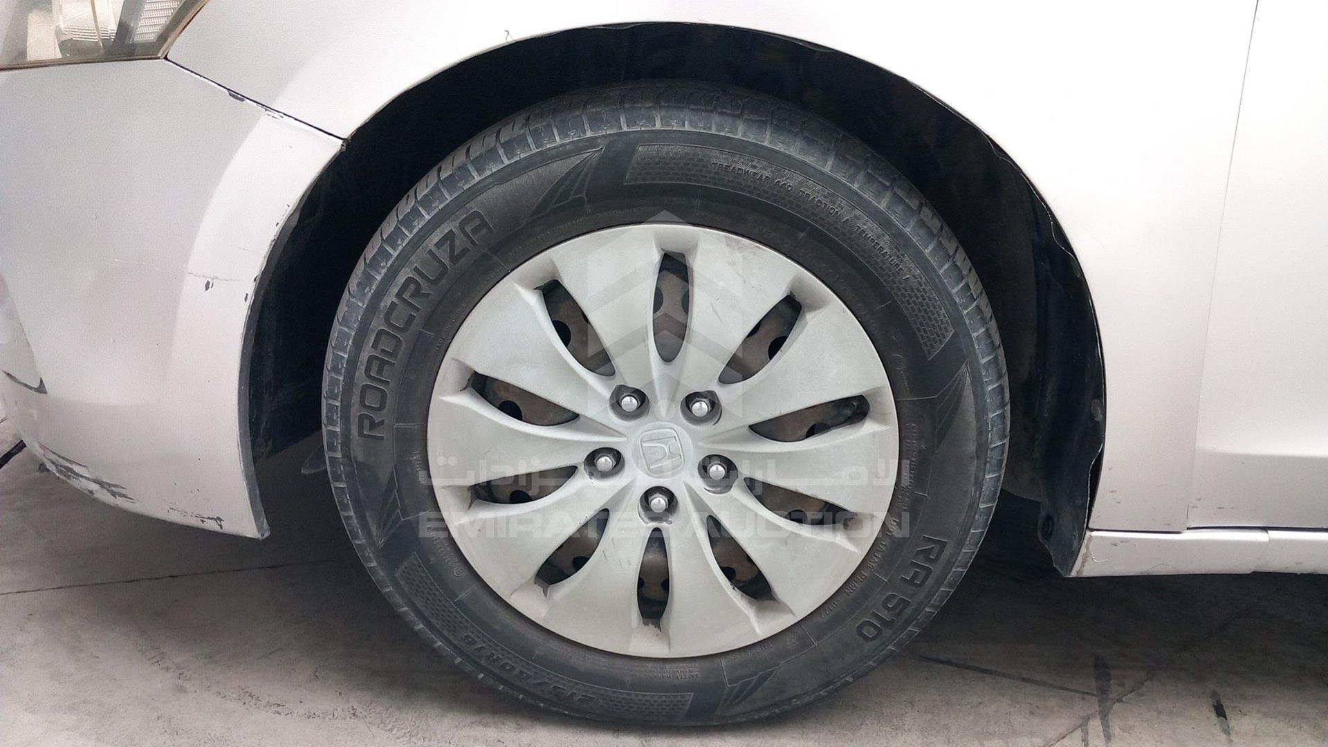 2009 HONDA ACCORD VIN: JHMCP26359C402371