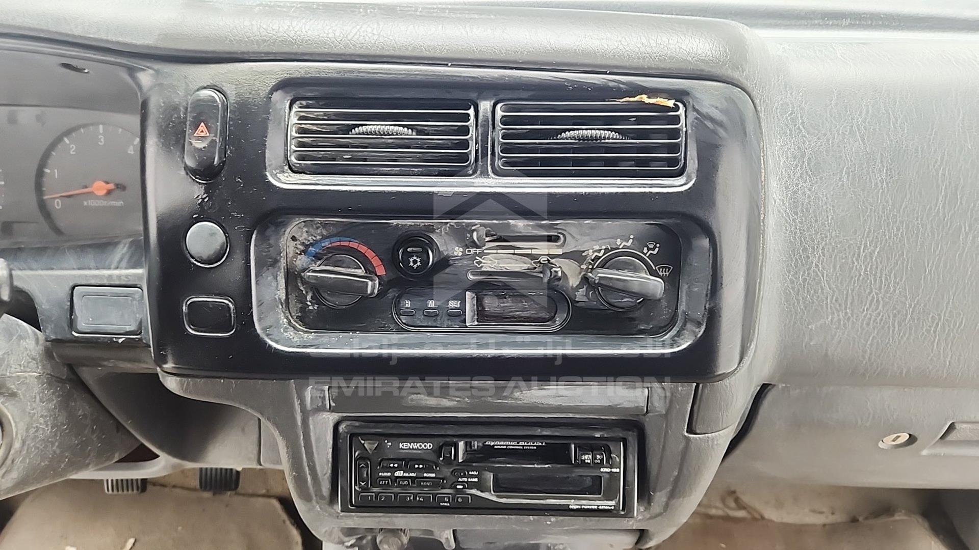 2005 MITSUBISHI L 200 VIN: MMBJNK7405D021680