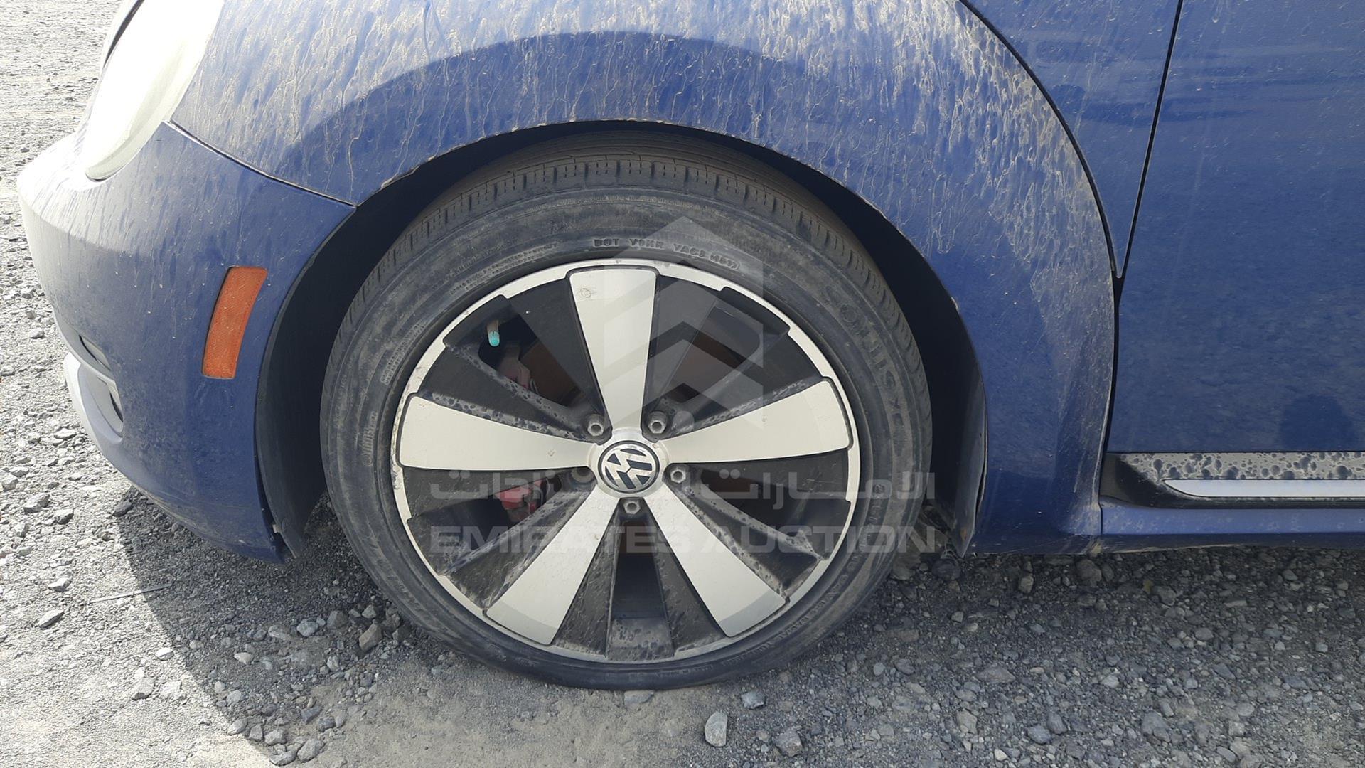 2013 VOLKSWAGEN BEETLE VIN: 3VWVA7AT7DM621031