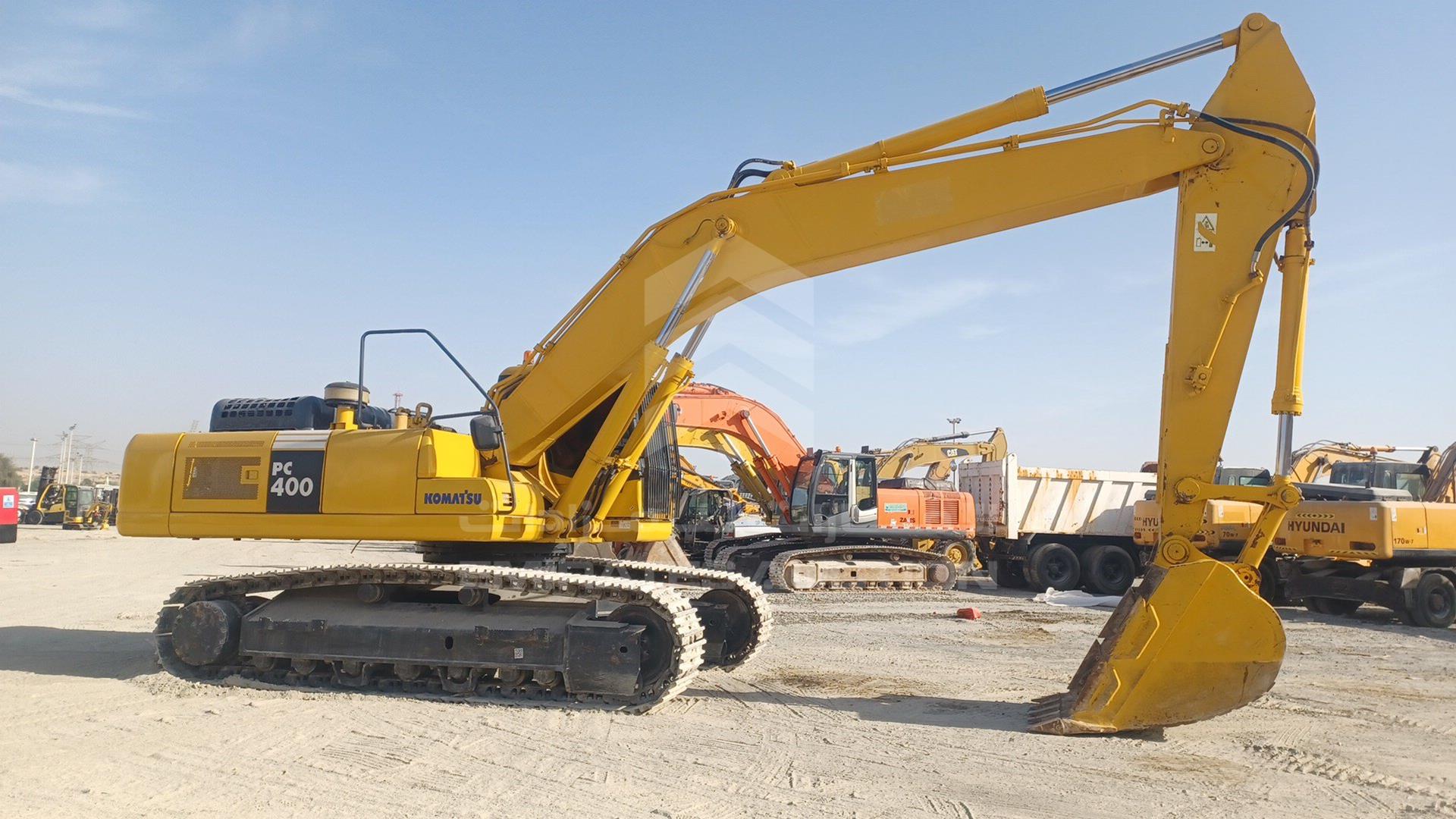 2013 KOMATSU PC400-7 VIN: KMTPC086J02052618