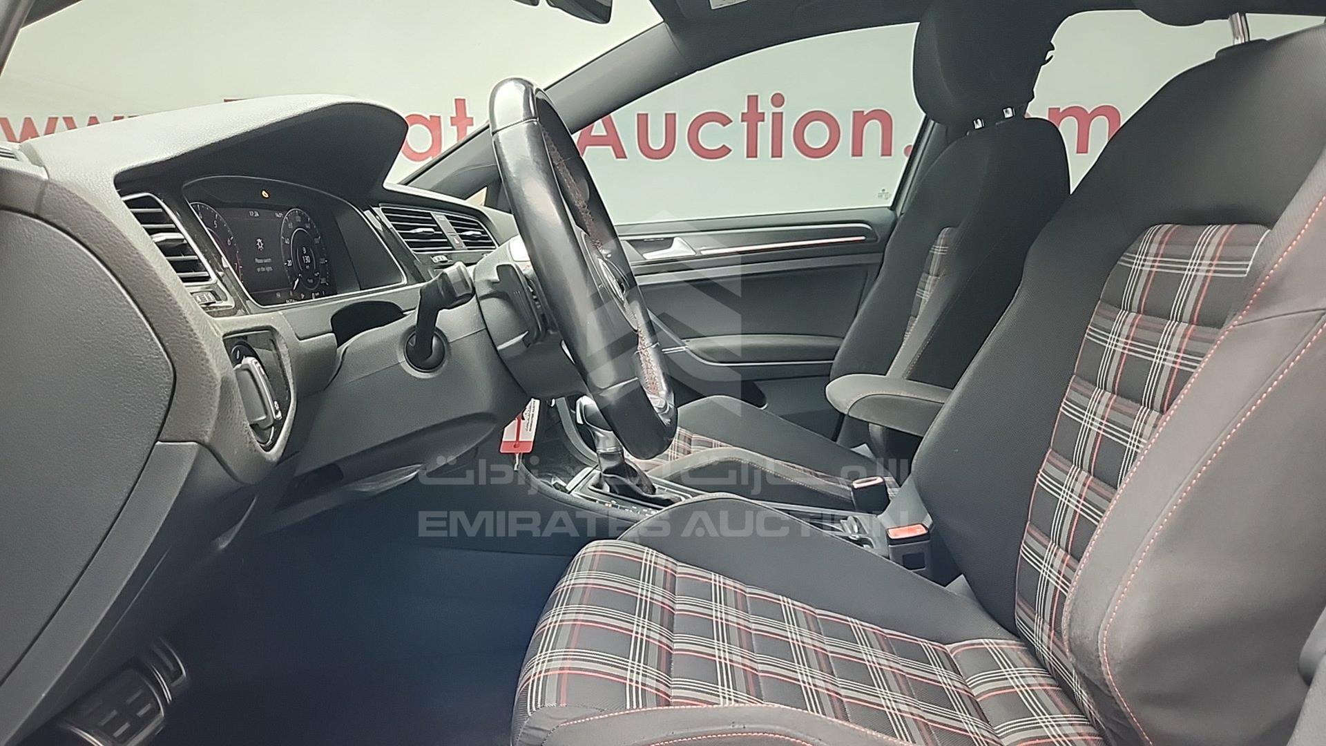 2019 VOLKSWAGEN GOLF VIN: WVWFL2AU5KW003524