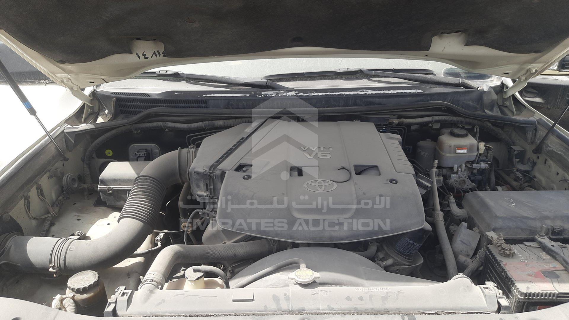 2011 TOYOTA LAND CRUISER VIN: JTMDU09J4B4032012