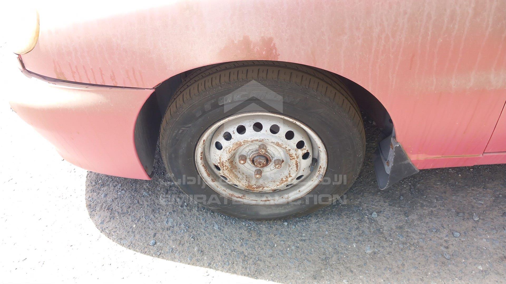2001 DAEWOO LANOS VIN: KLATA69YE1B667403