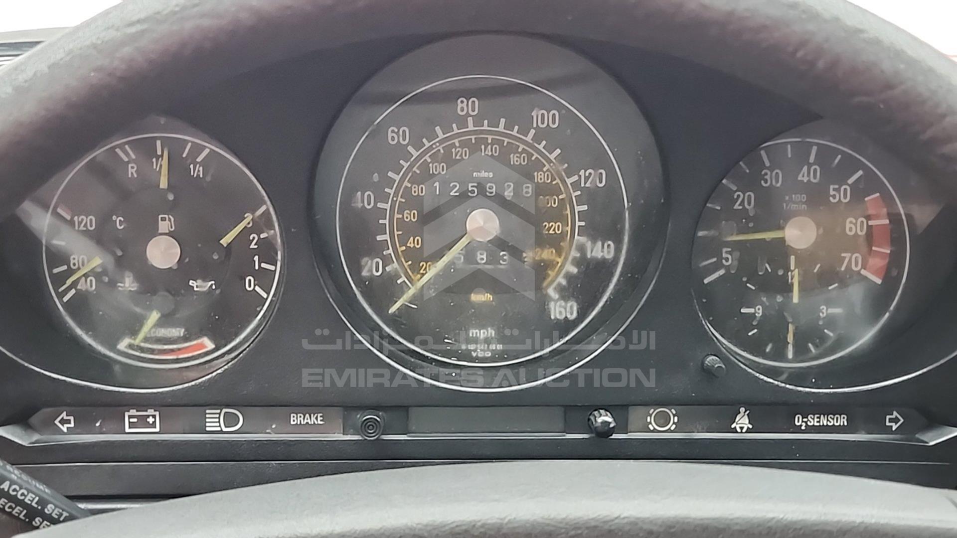 1984 MERCEDES SL 380 VIN: WDB1070451A002095