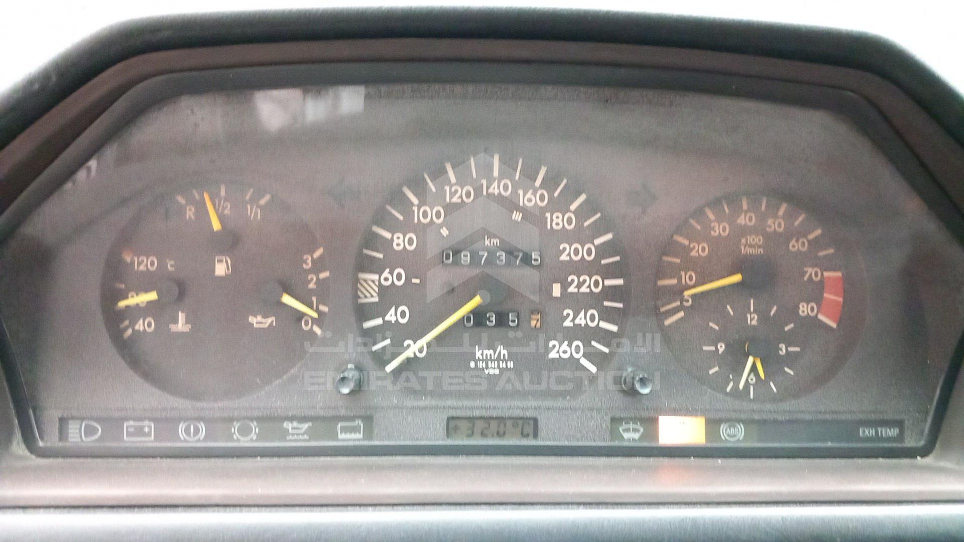 1991 MERCEDES 300 VIN: WDB1240511B458559