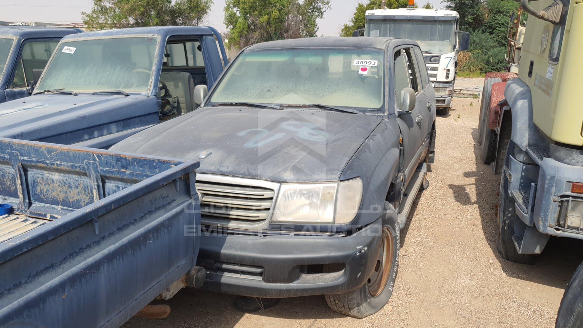 2004 TOYOTA LAND CRUISER VIN: JTECB09J443013529