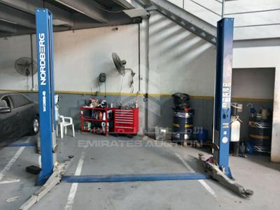 Garage Equipment - #667892