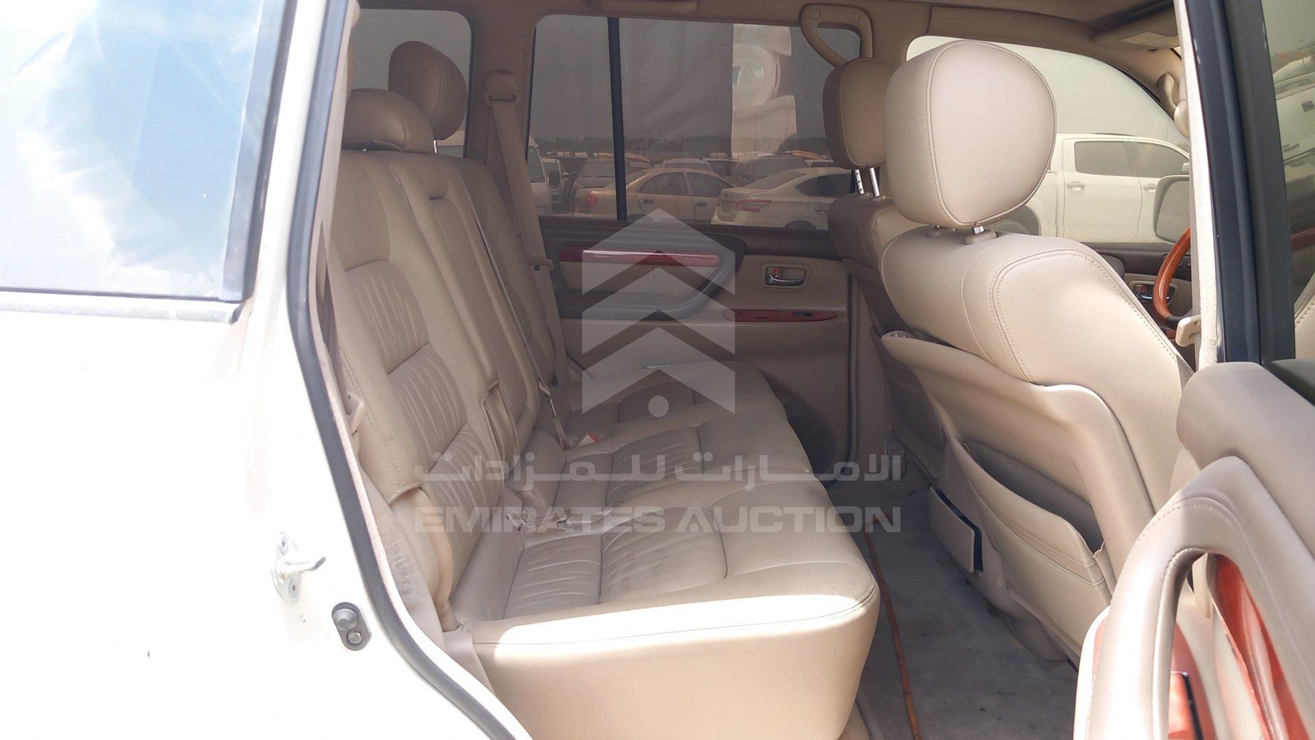 2000 LEXUS LX 470 VIN: JT6HT00W1Y0112100